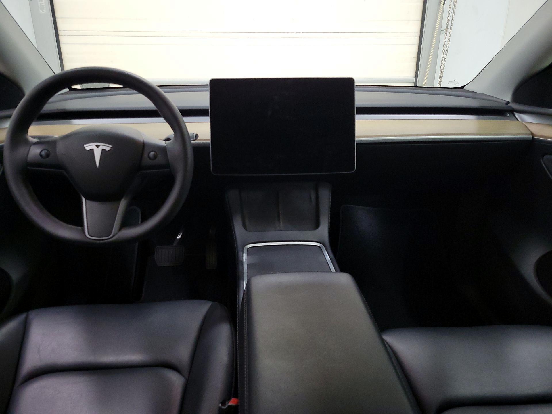 Thumbnail: 2023 Tesla Model Y - 9