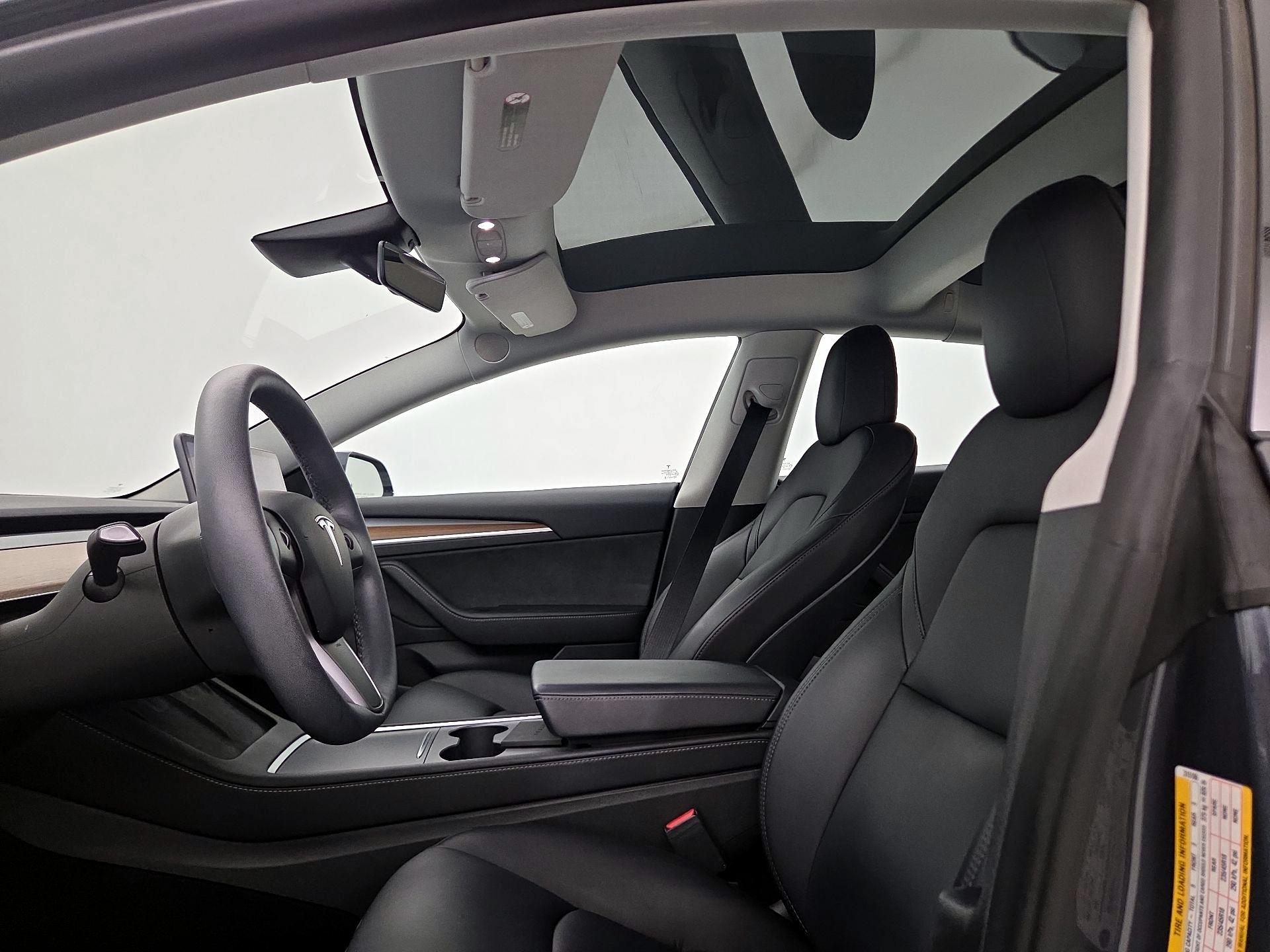 Thumbnail: 2022 Tesla Model 3 - 18