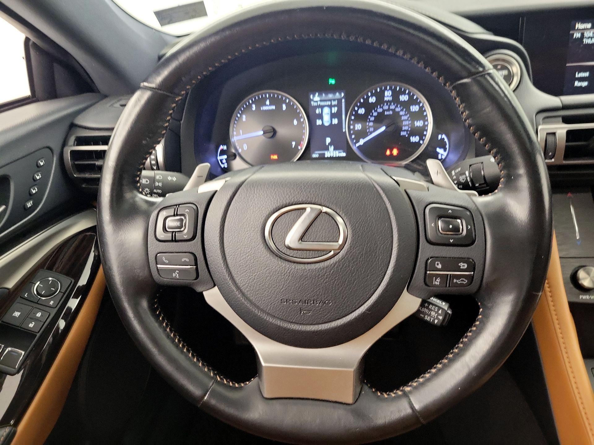 Thumbnail: 2021 Lexus RC - 10