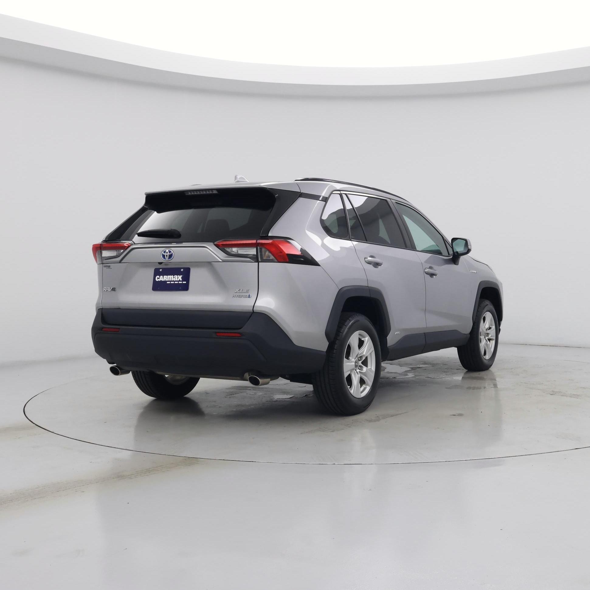 Thumbnail: 2021 Toyota RAV4 - 8