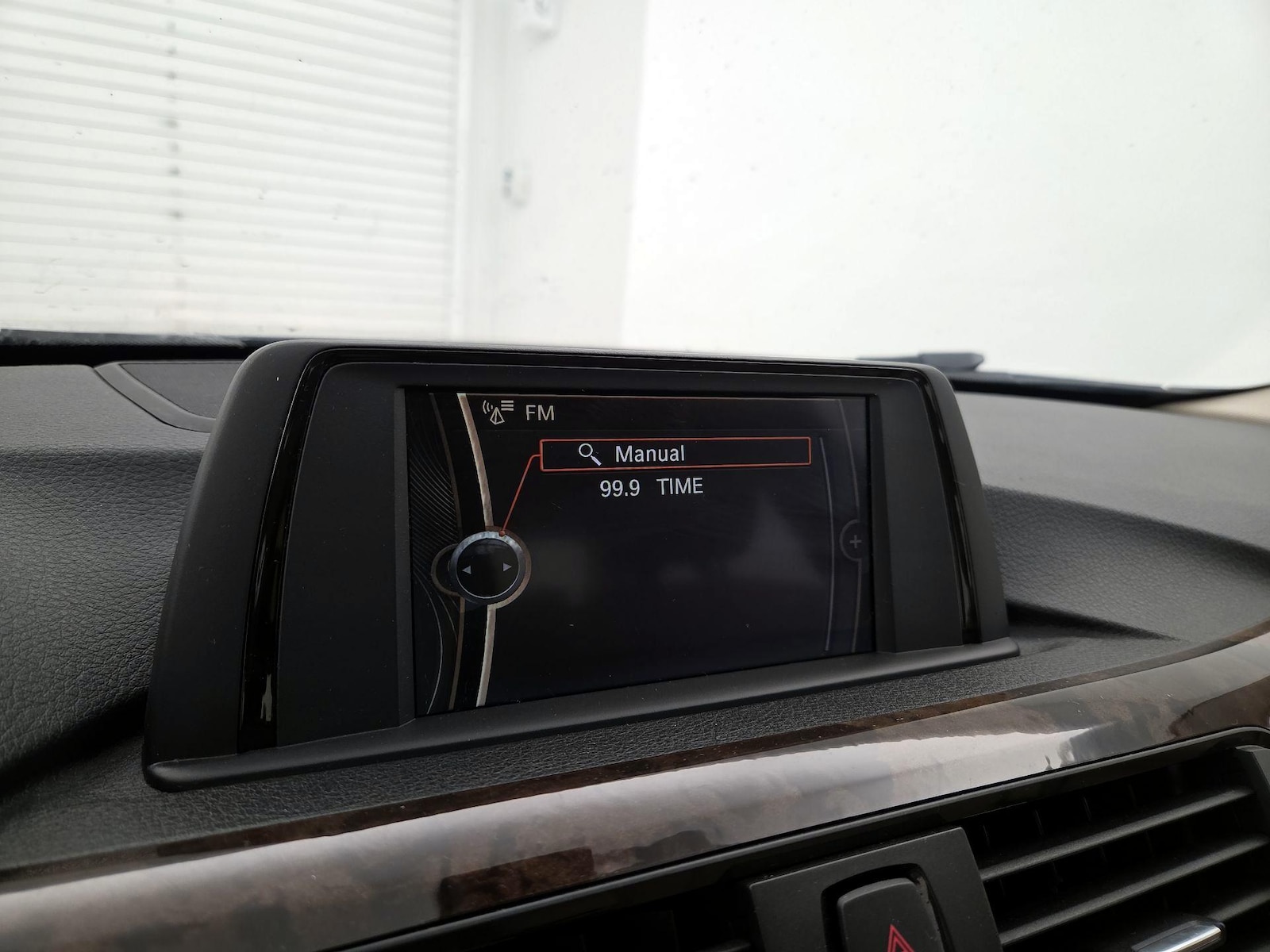 2014 BMW 3 Series 320i - Photo 15