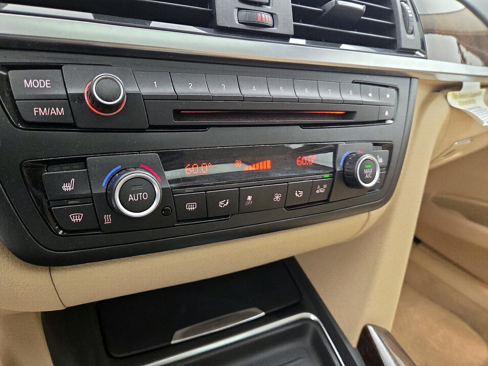 2014 BMW 3 Series 320i - Photo 16