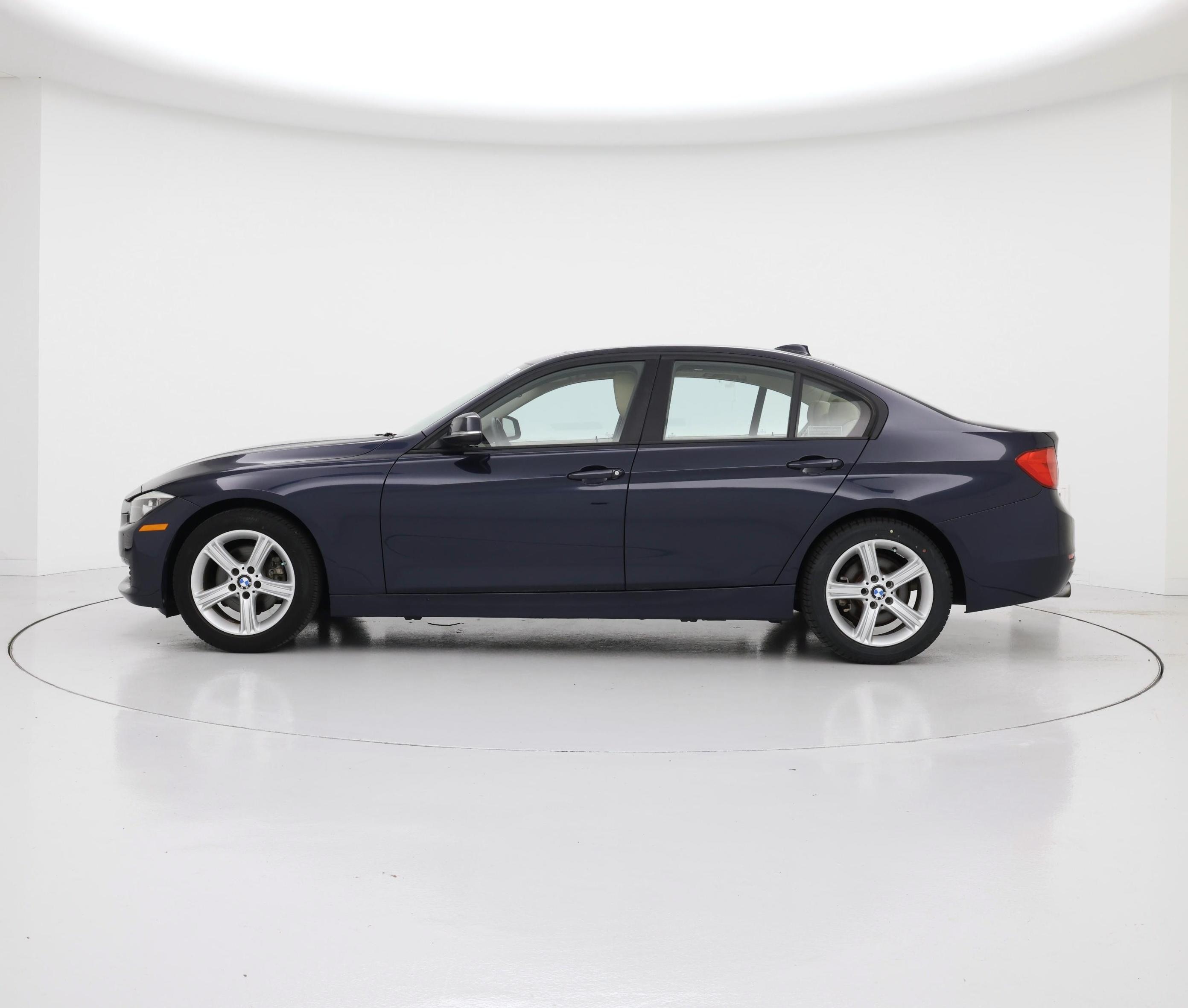 Thumbnail: 2014 BMW 3 Series - 3