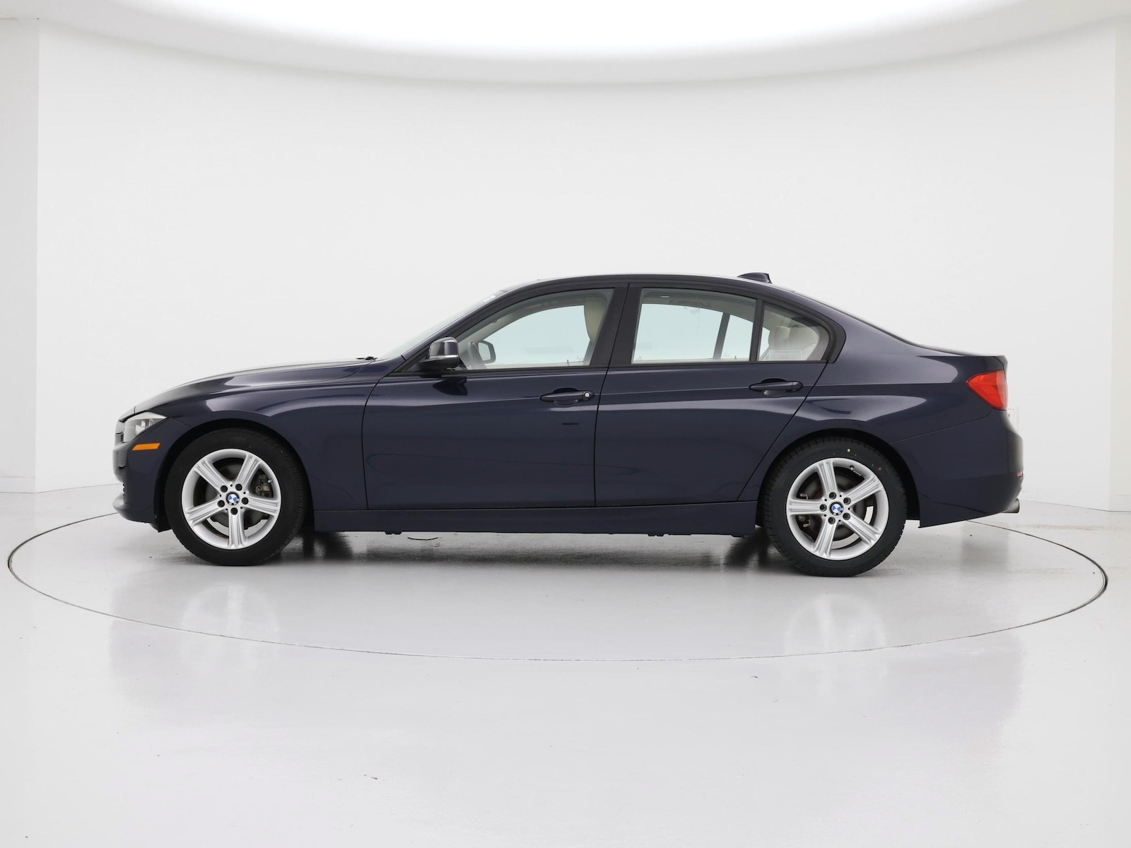 2014 BMW 3 Series 320i - Photo 4
