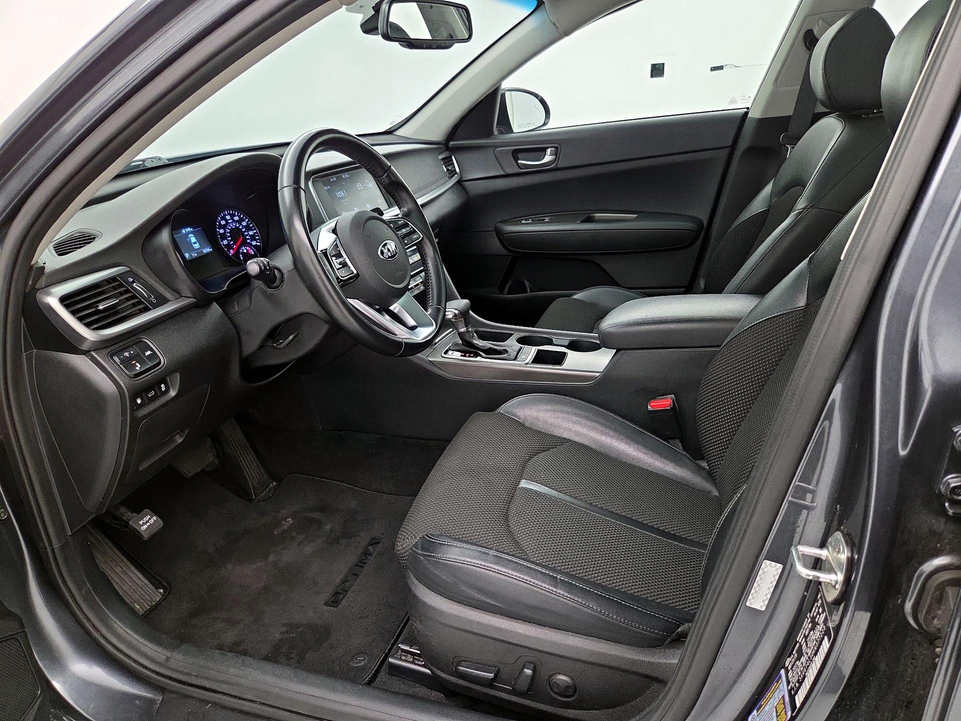 Thumbnail: 2019 Kia Optima - 11