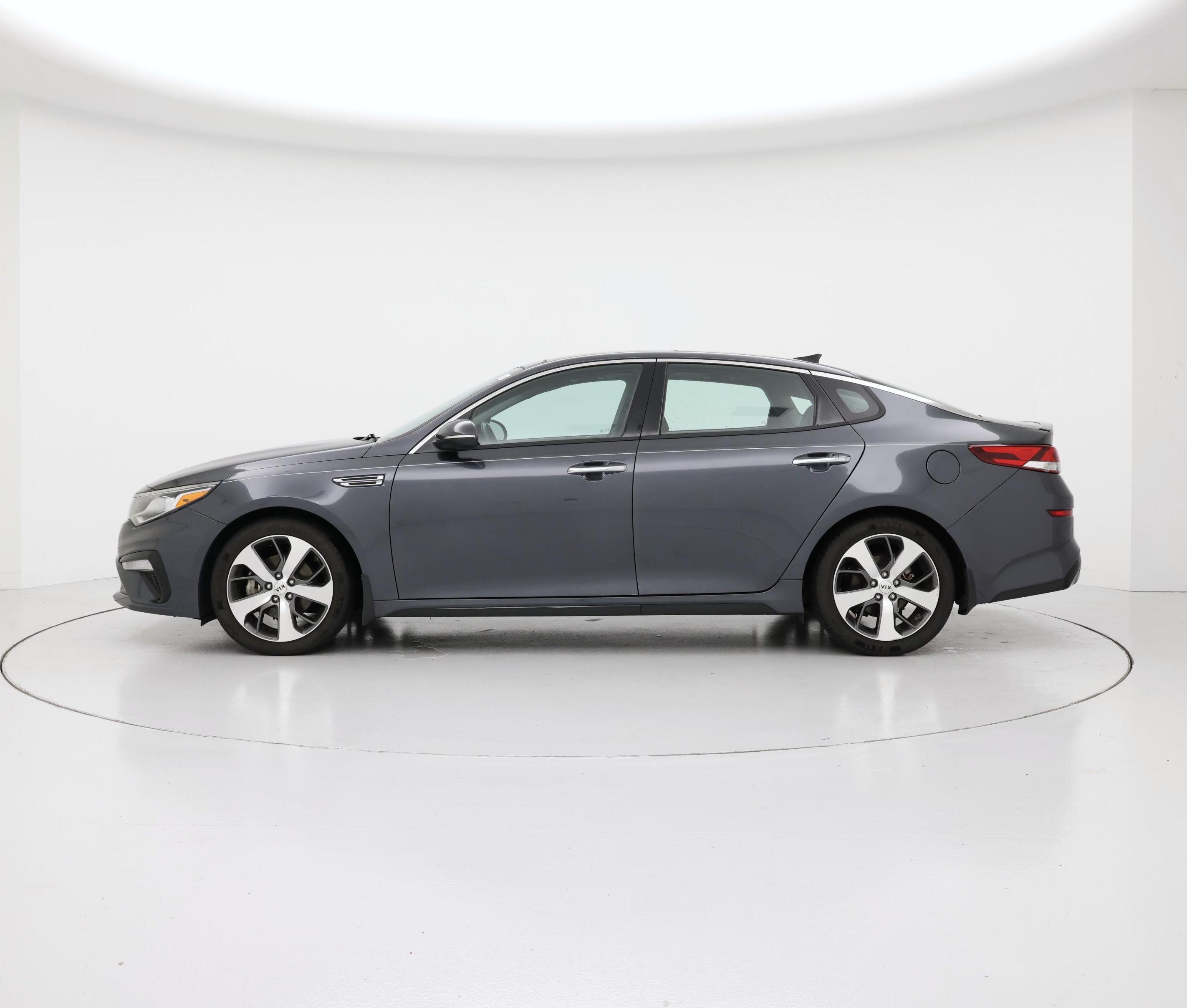 Thumbnail: 2019 Kia Optima - 3