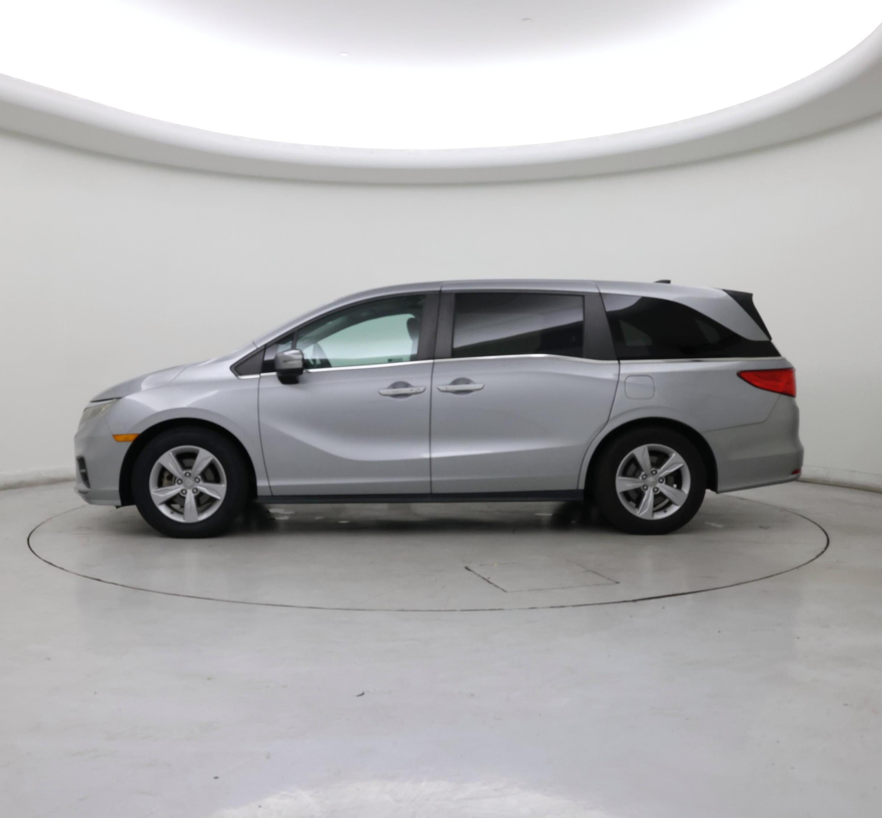 Thumbnail: 2020 Honda Odyssey - 3