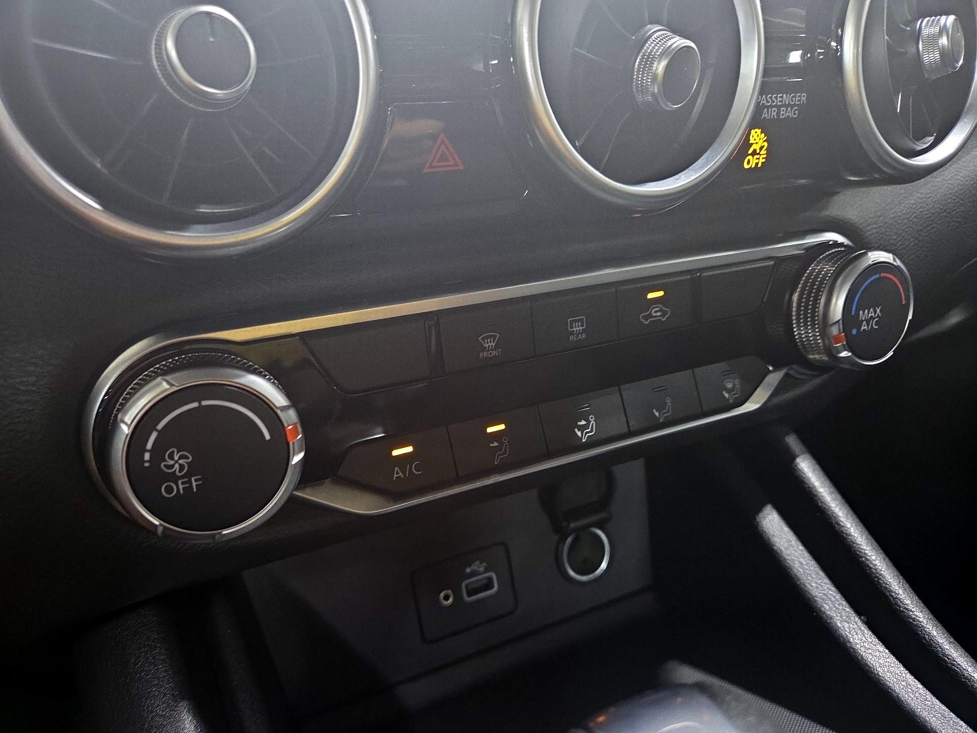 Thumbnail: 2021 Nissan Sentra - 16