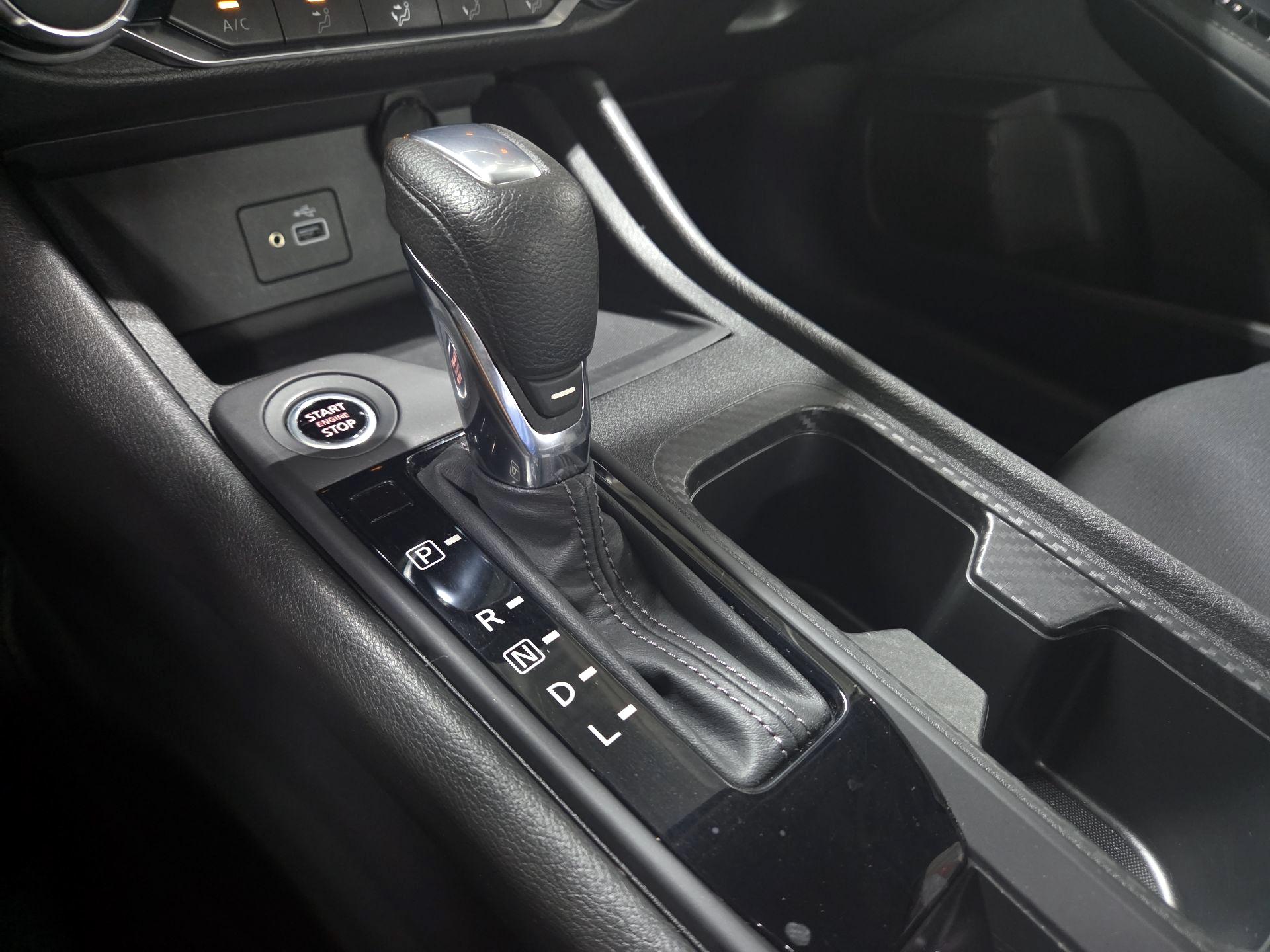 Thumbnail: 2021 Nissan Sentra - 17