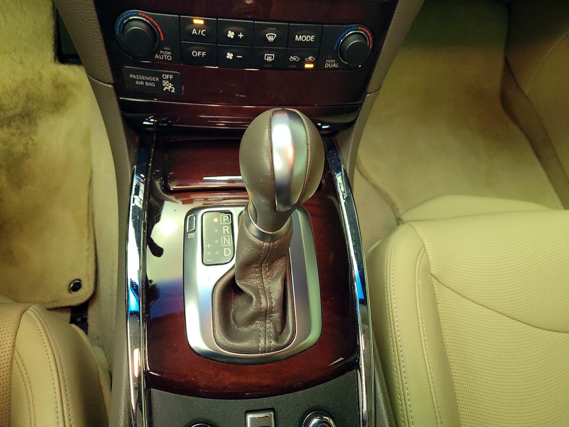 Thumbnail: 2015 INFINITI Q60 - 18