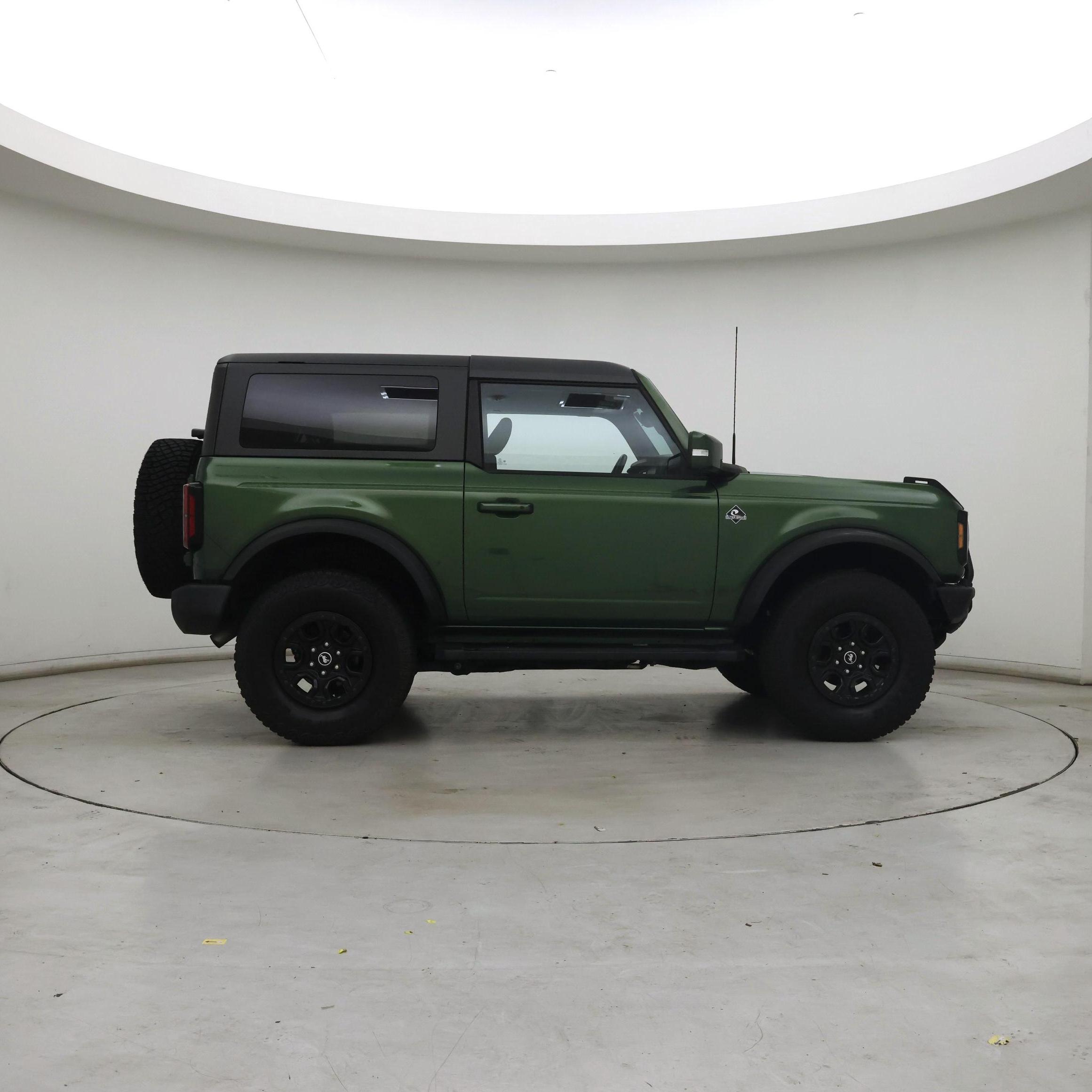 Thumbnail: 2022 Ford Bronco - 7