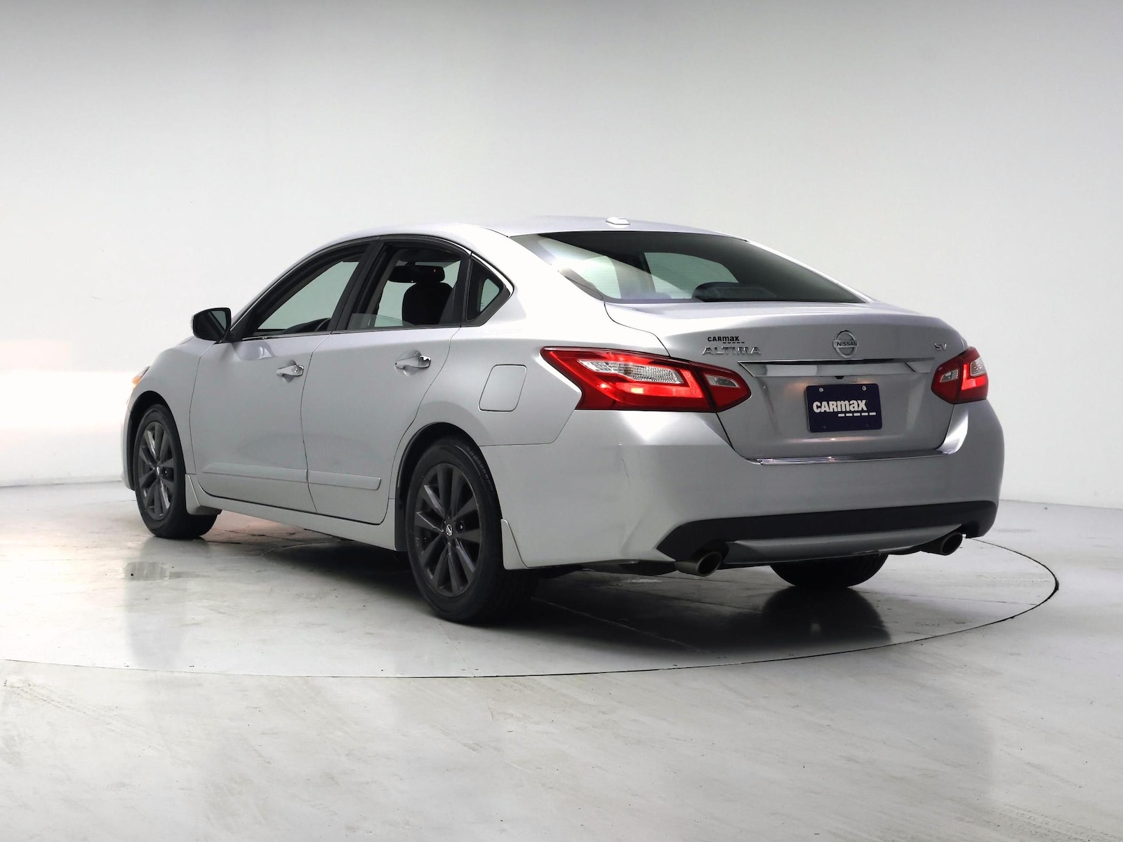2016 Nissan Altima SV - Photo 3