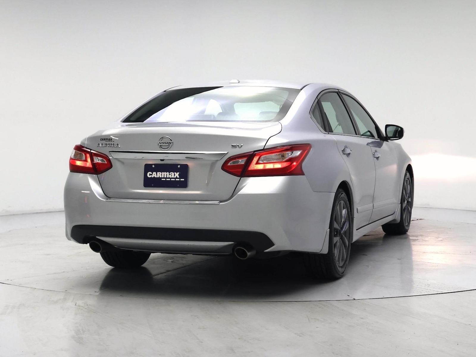 2016 Nissan Altima SV - Photo 9
