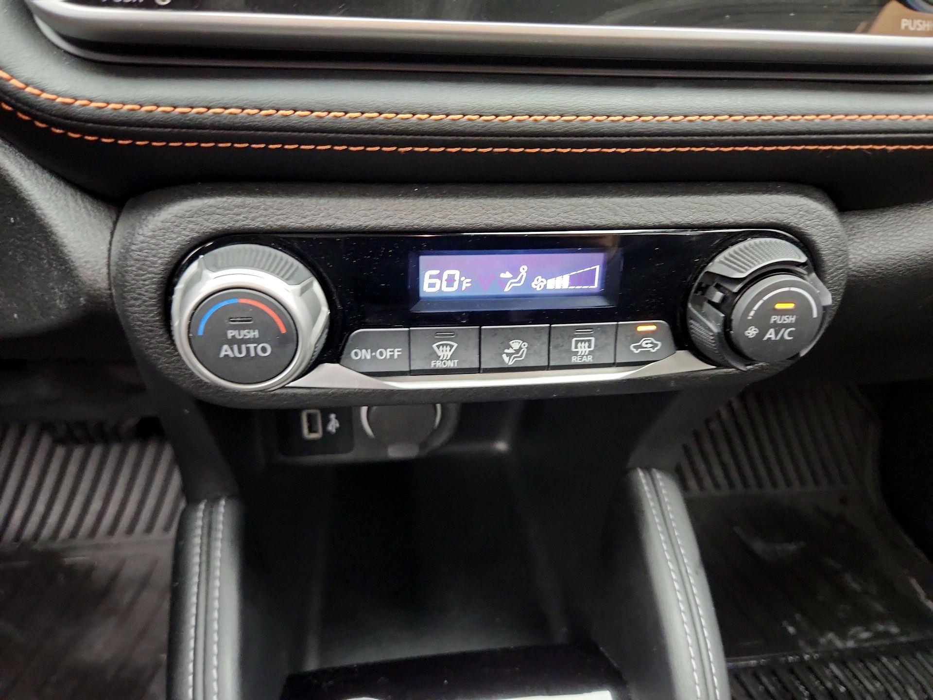 Thumbnail: 2020 Nissan Kicks - 15