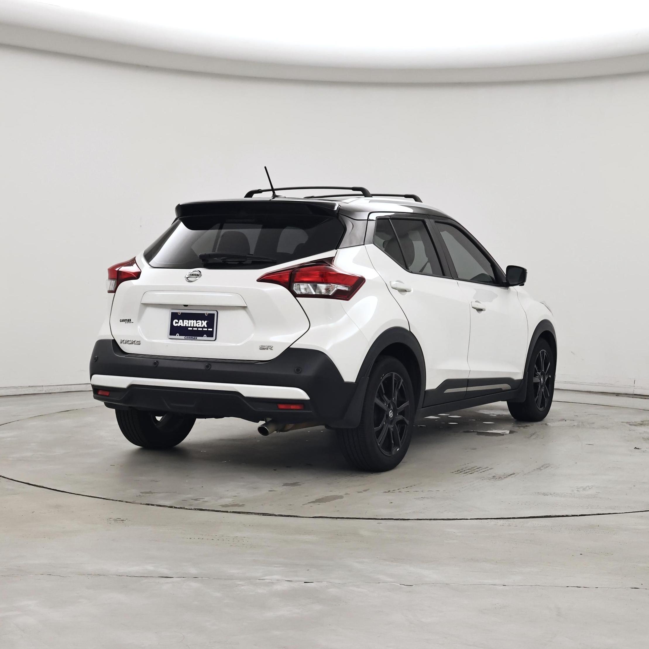 Thumbnail: 2020 Nissan Kicks - 8