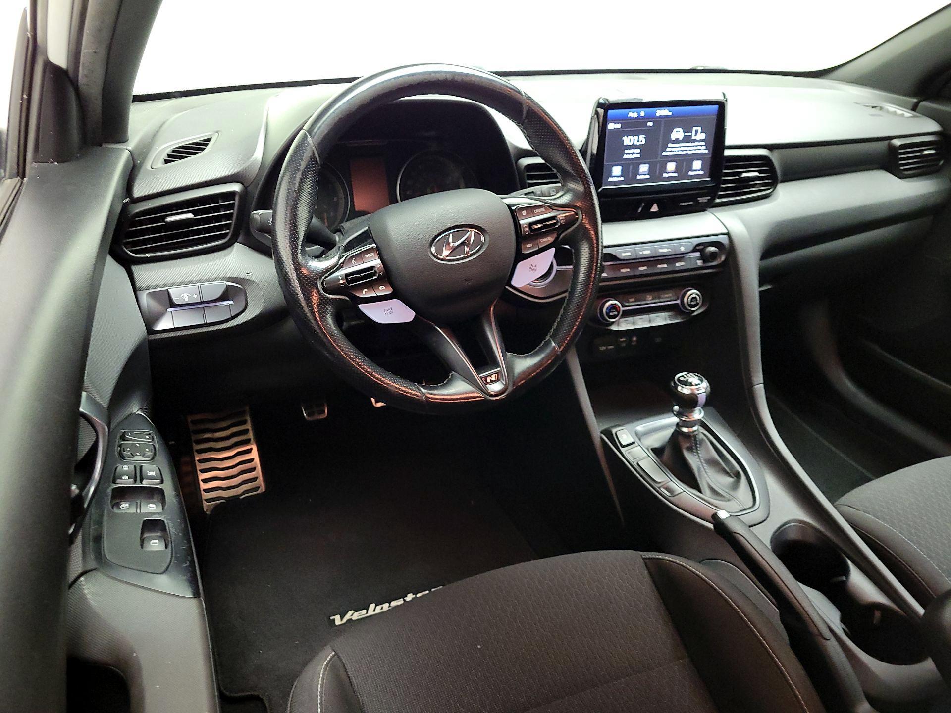 Thumbnail: 2019 Hyundai Veloster - 9