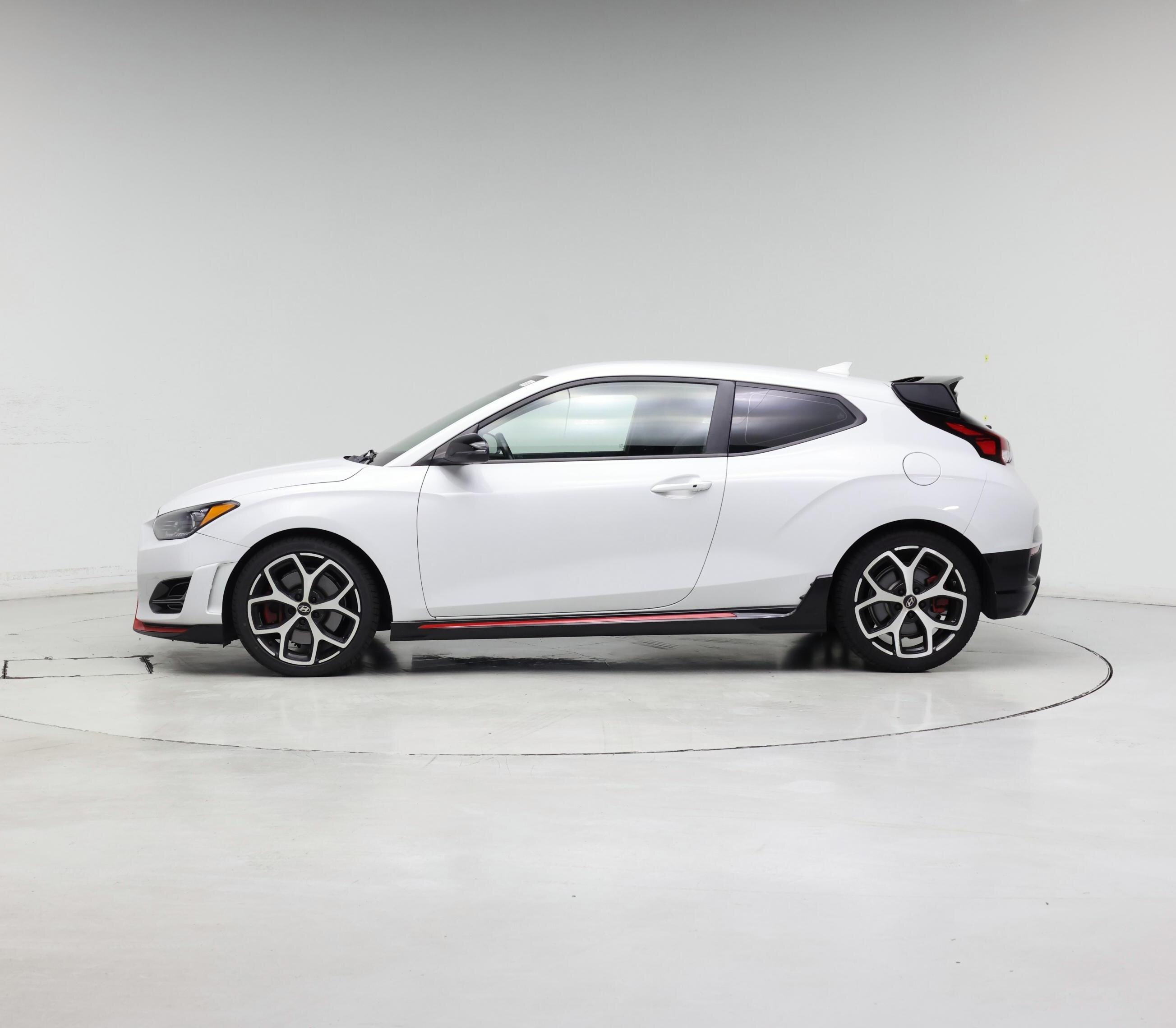 Thumbnail: 2019 Hyundai Veloster - 3