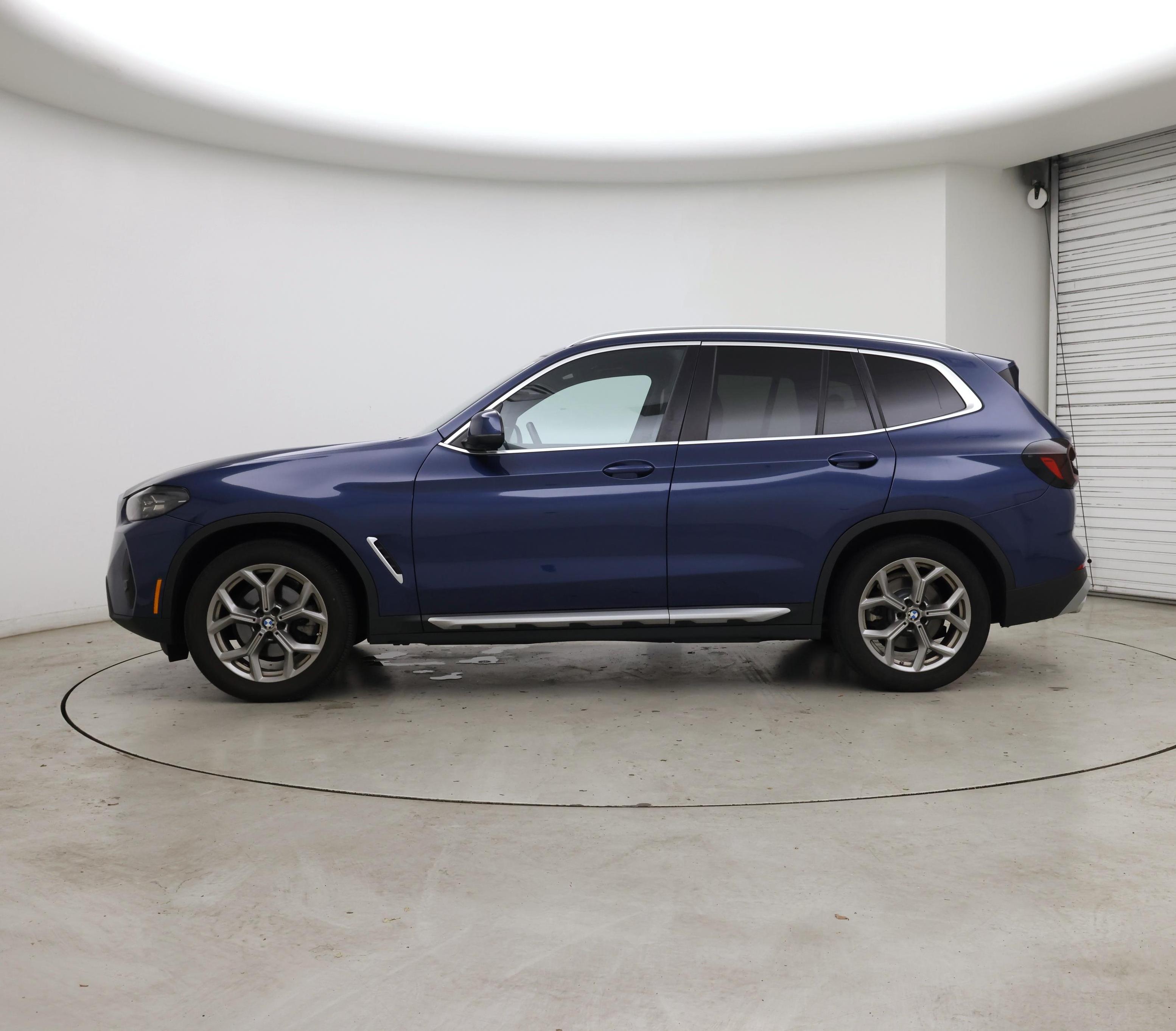 Thumbnail: 2022 BMW X3 - 3