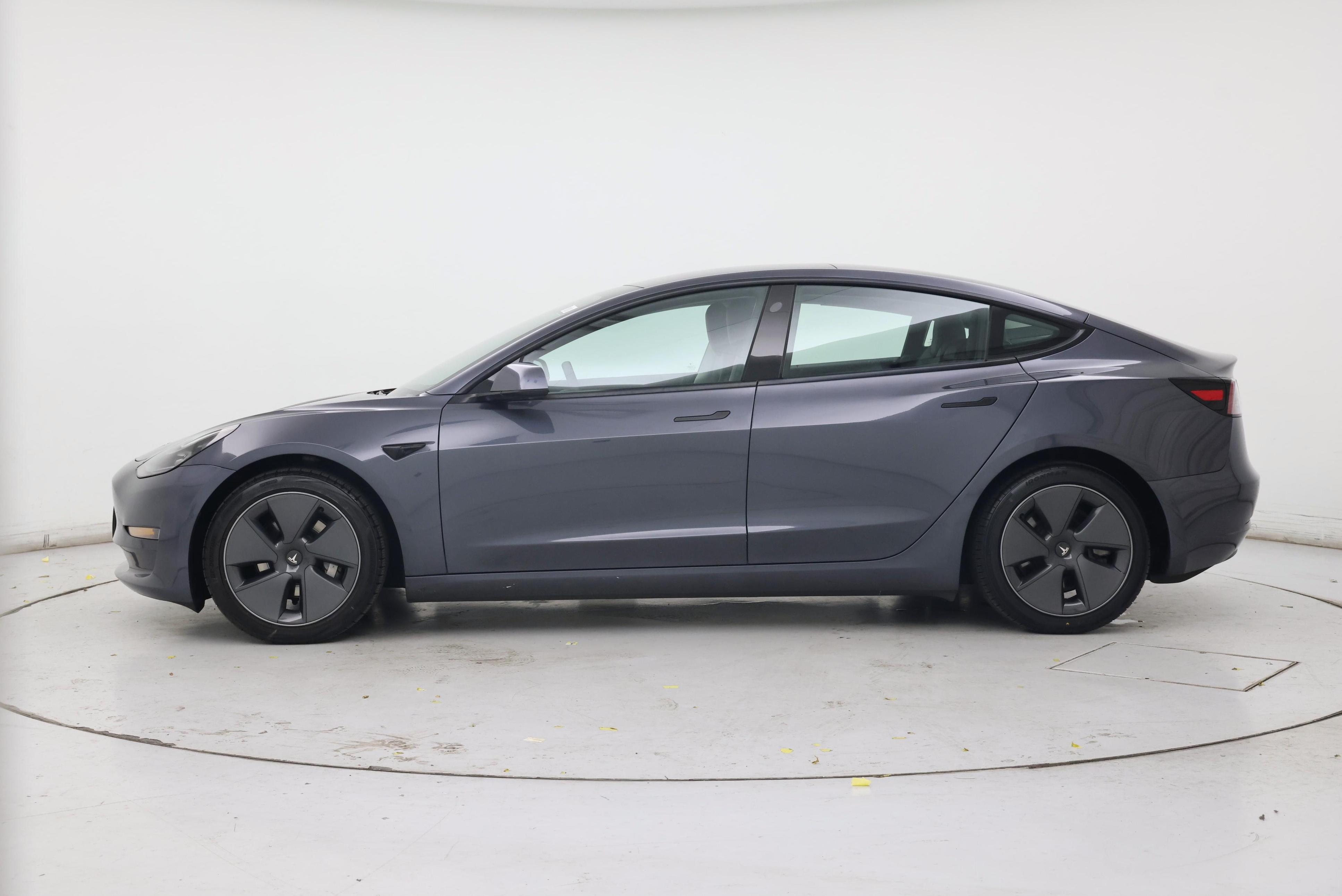 Thumbnail: 2022 Tesla Model 3 - 3