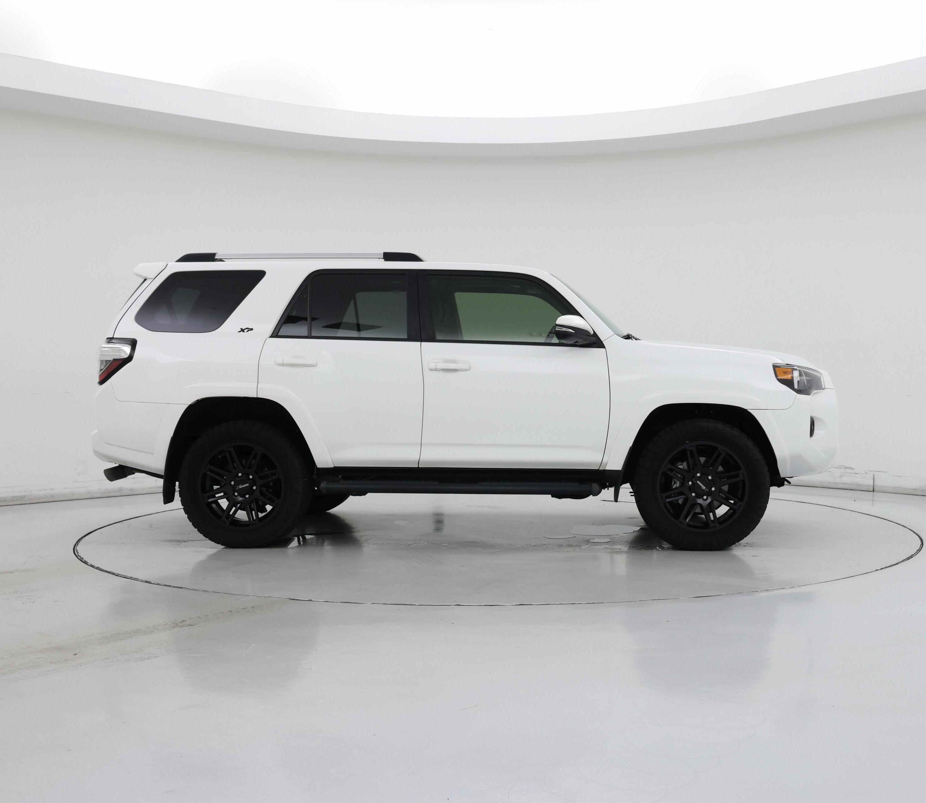 Thumbnail: 2023 Toyota 4Runner - 7