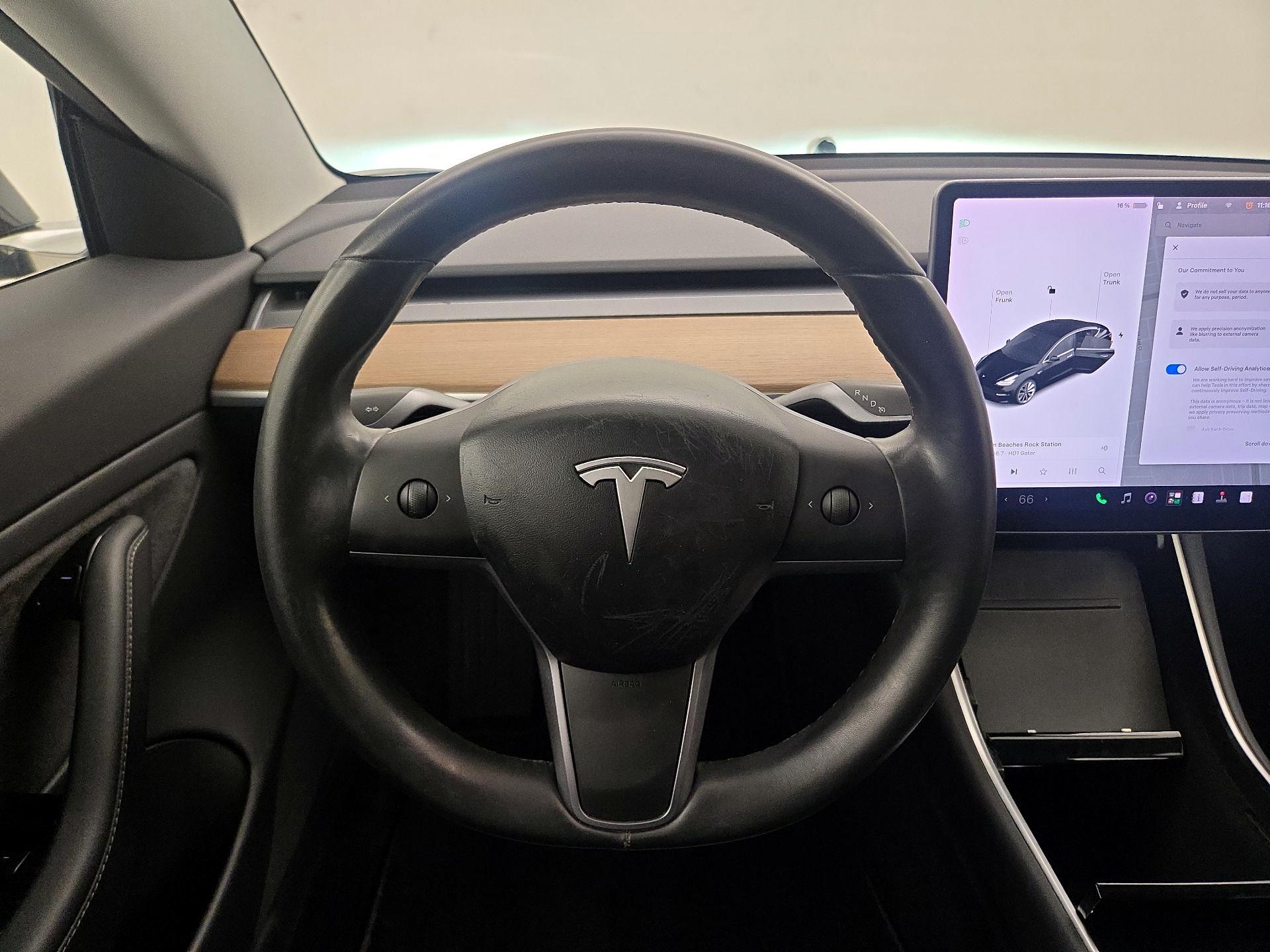Thumbnail: 2019 Tesla Model 3 - 10
