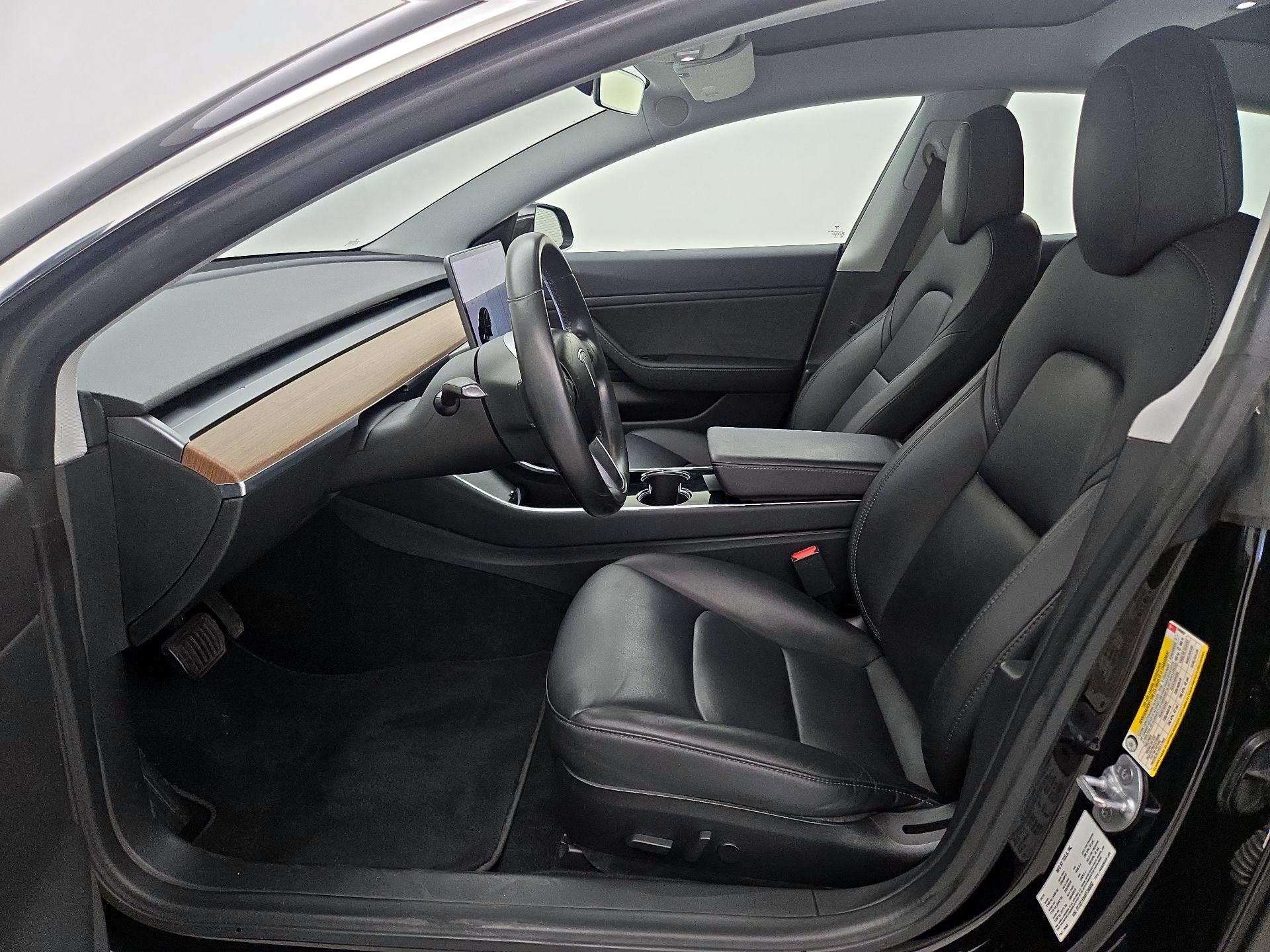 Thumbnail: 2019 Tesla Model 3 - 11