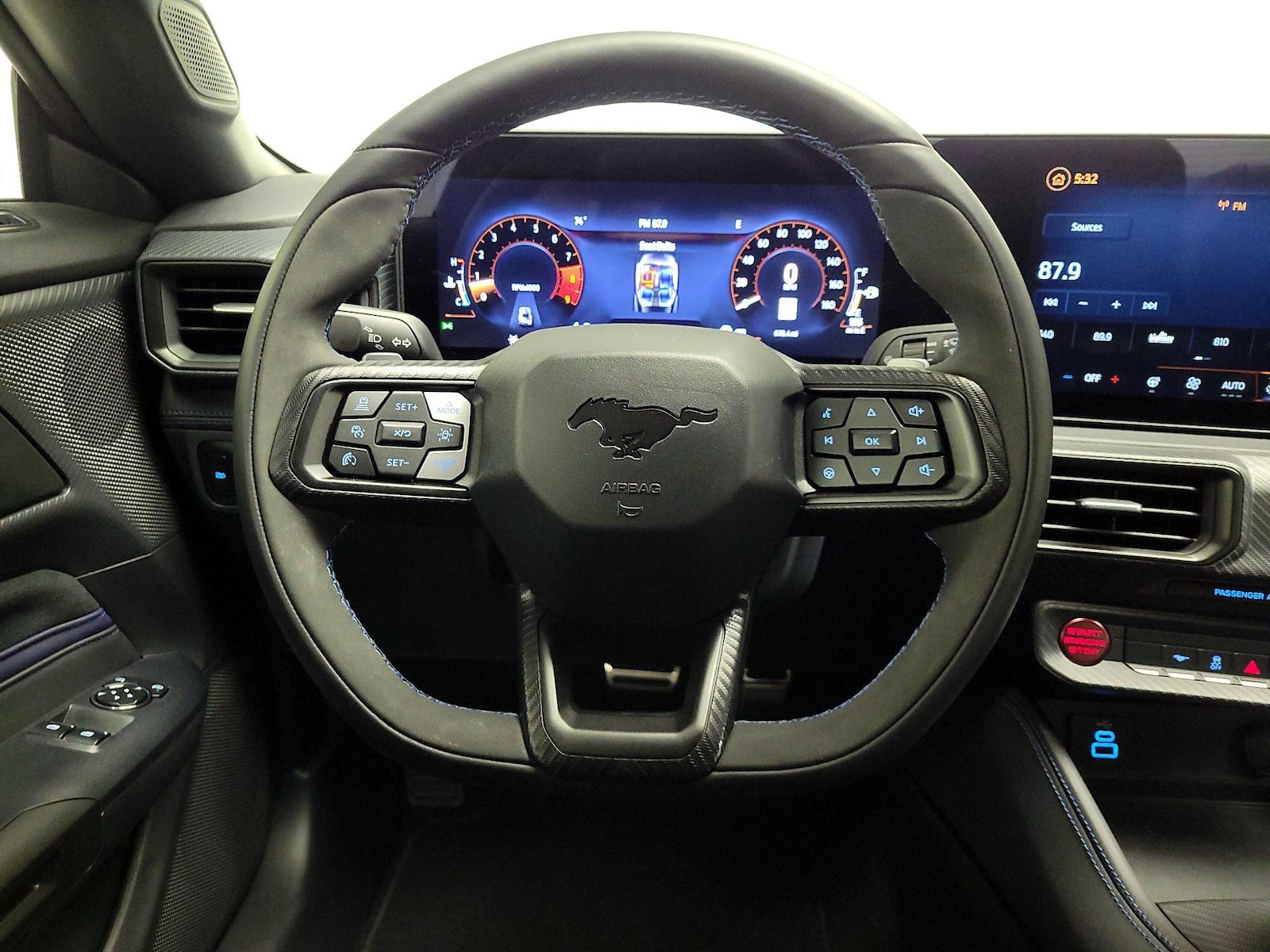 2026 Ford Mustang Dark Horse - Photo 11