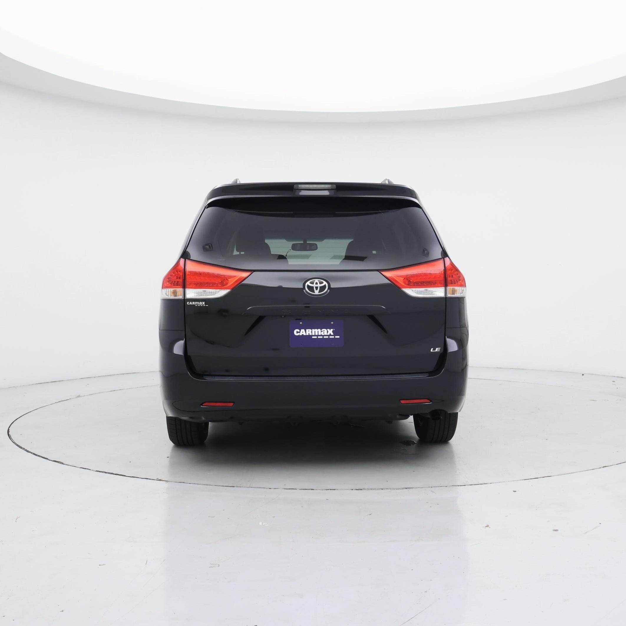 Thumbnail: 2014 Toyota Sienna - 6