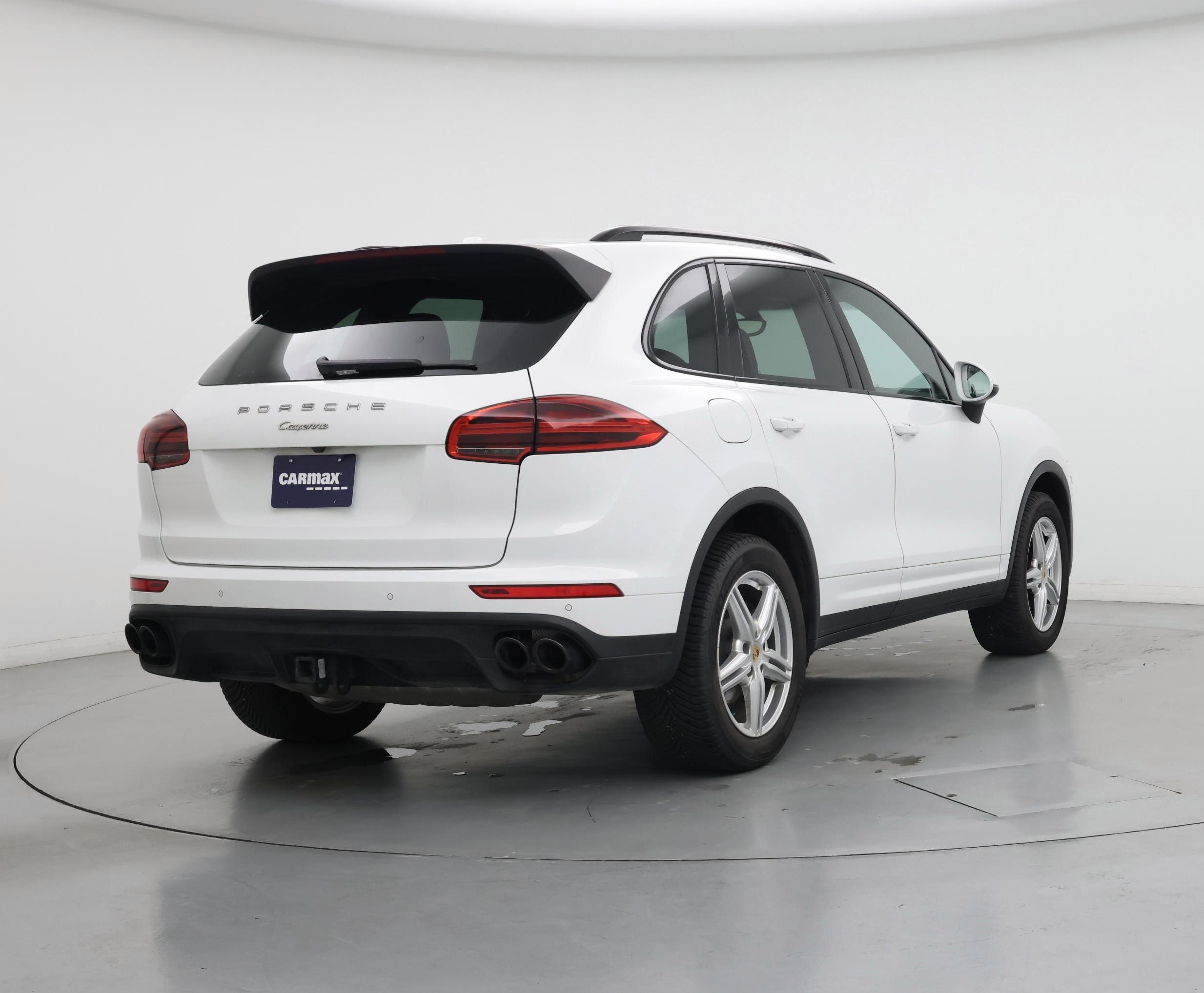 Thumbnail: 2016 Porsche Cayenne - 8