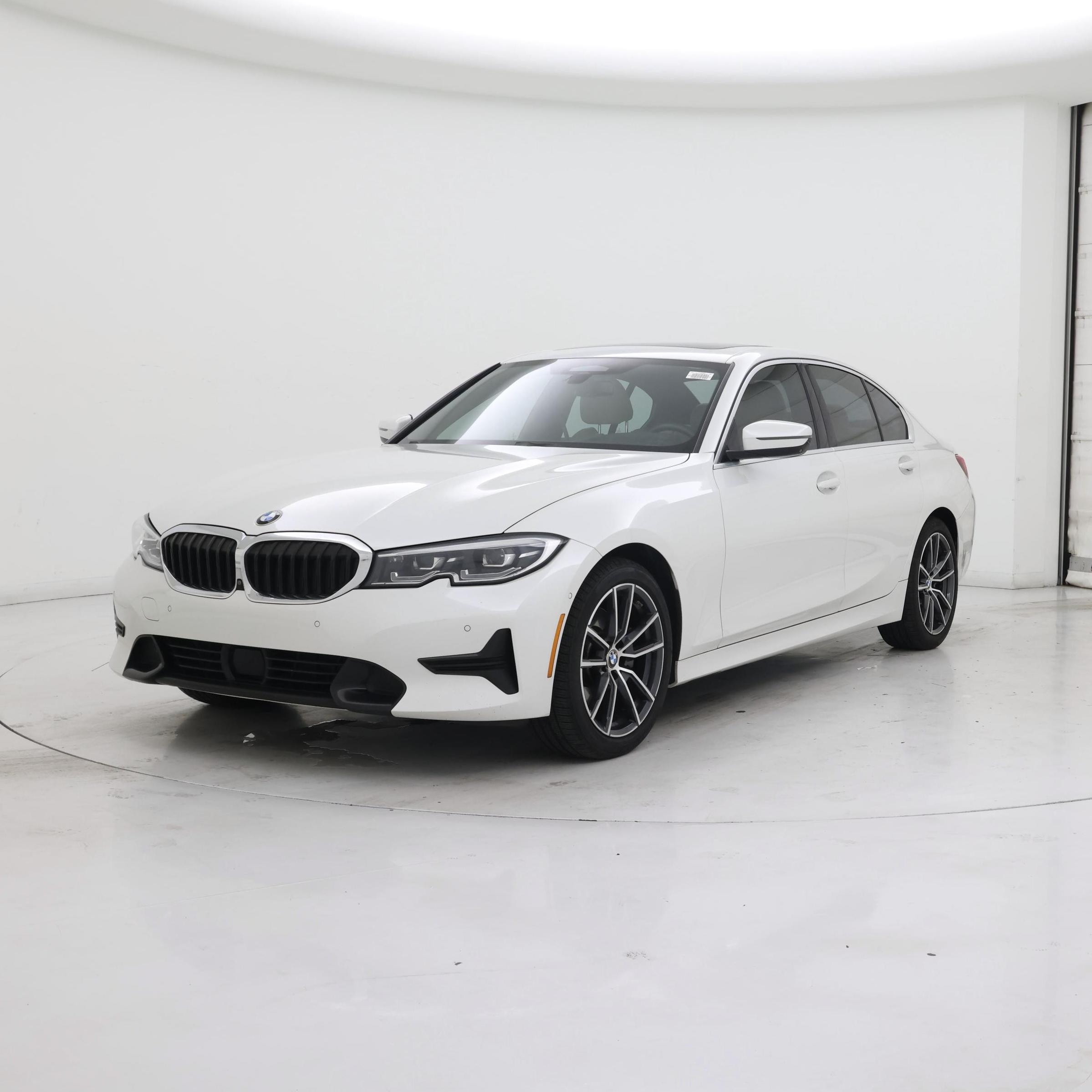 Thumbnail: 2020 BMW 3 Series - 4