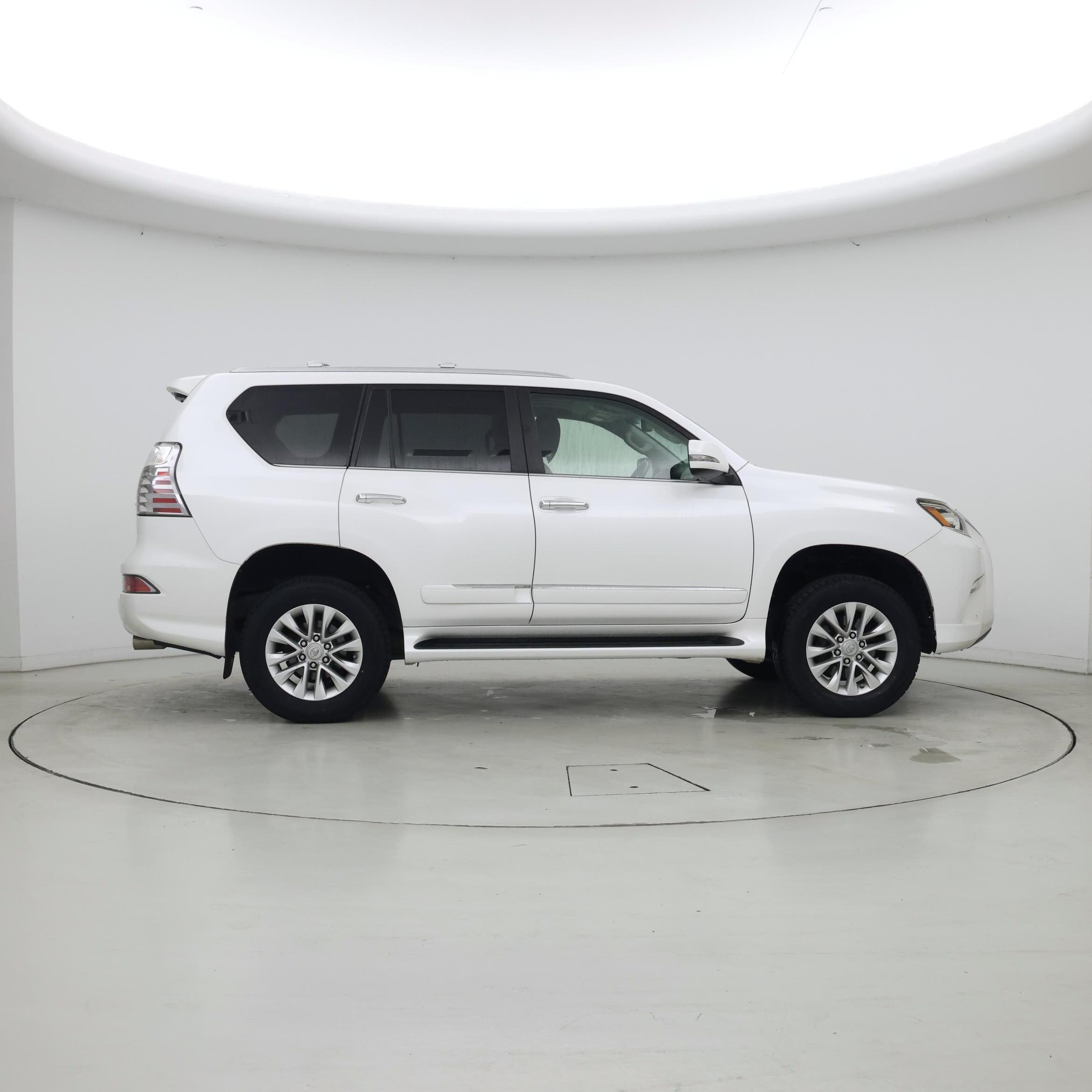 Thumbnail: 2016 Lexus GX - 7