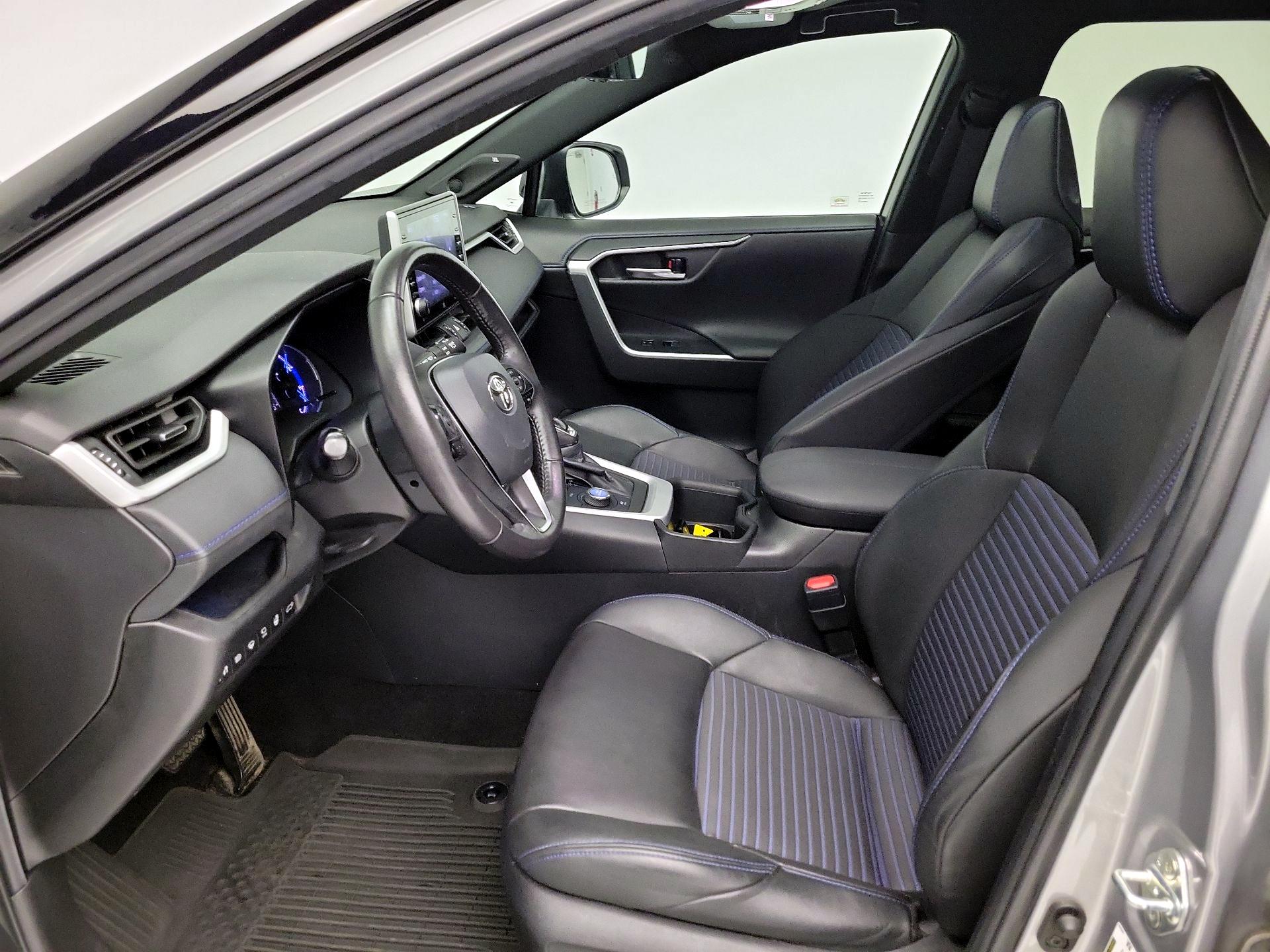 Thumbnail: 2022 Toyota RAV4 - 11