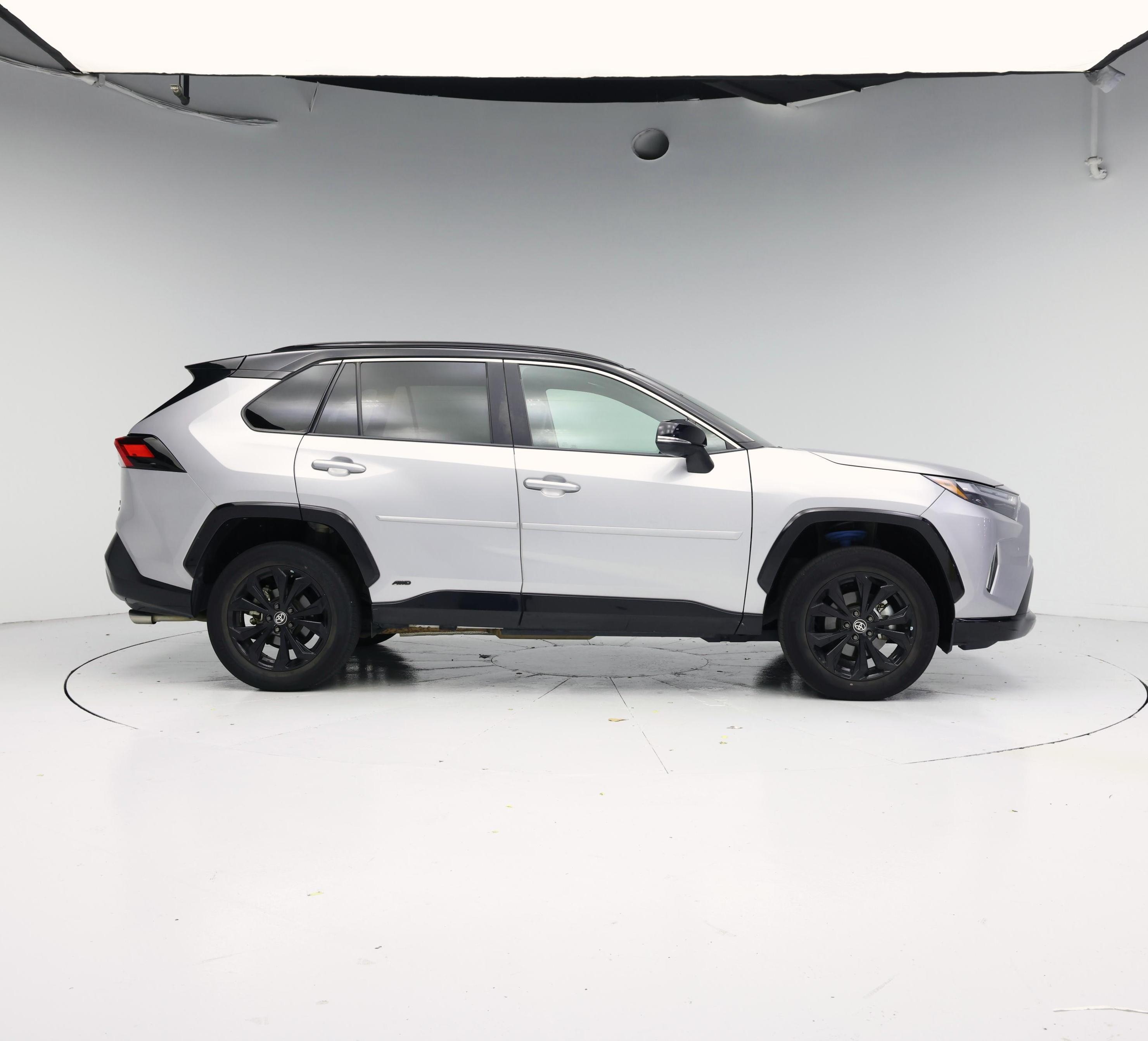 Thumbnail: 2022 Toyota RAV4 - 7