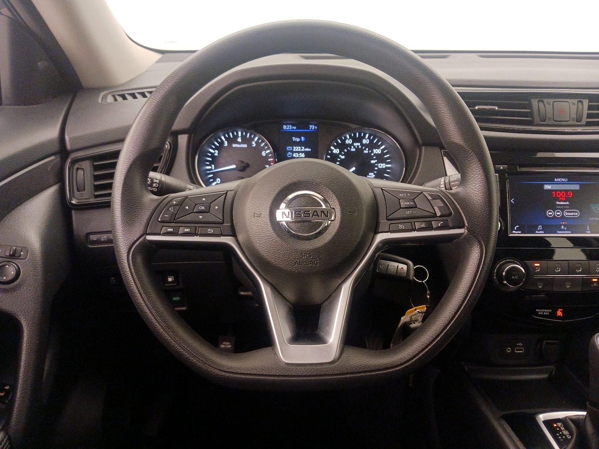 Thumbnail: 2019 Nissan Rogue - 10
