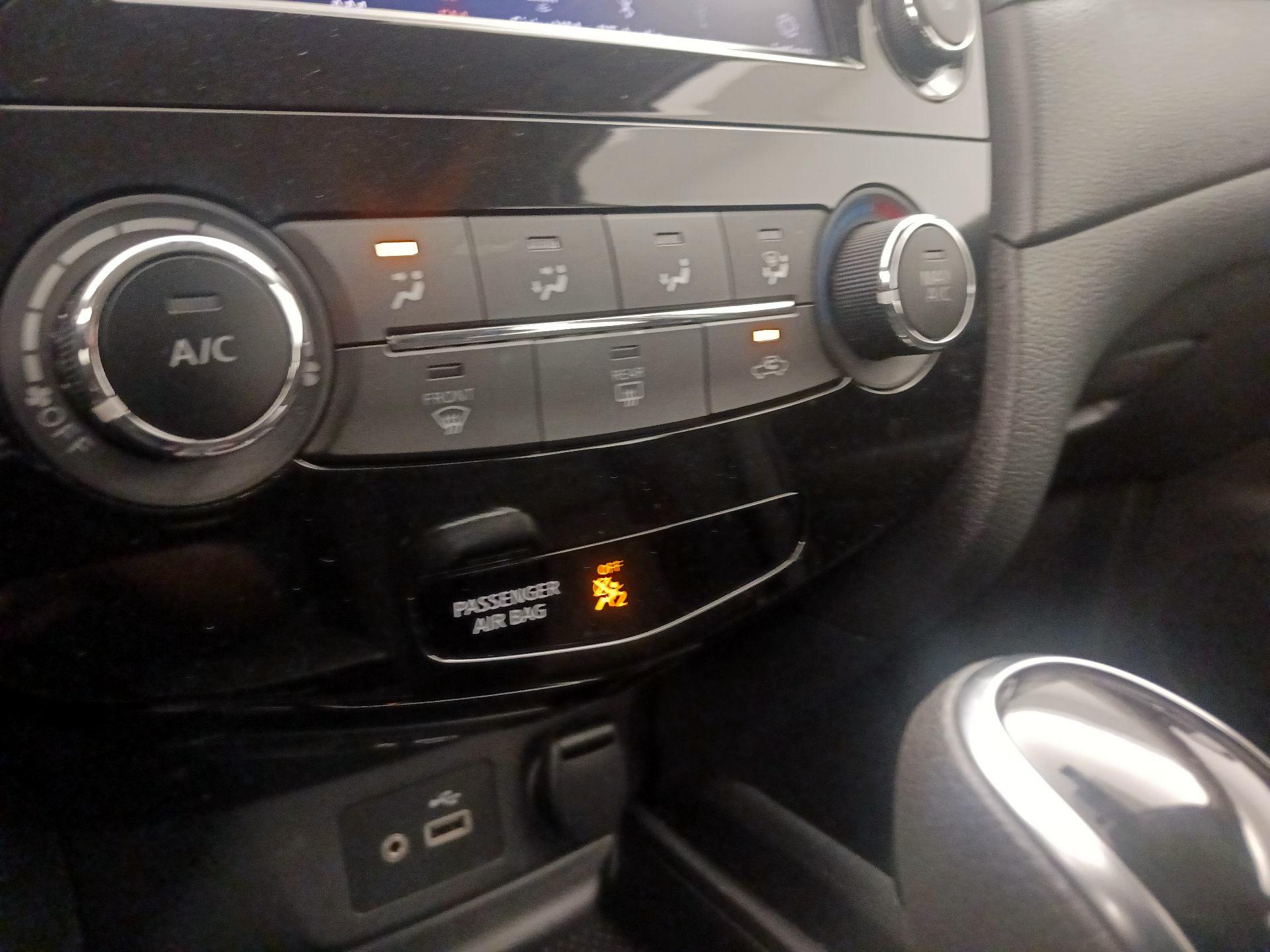 Thumbnail: 2019 Nissan Rogue - 16