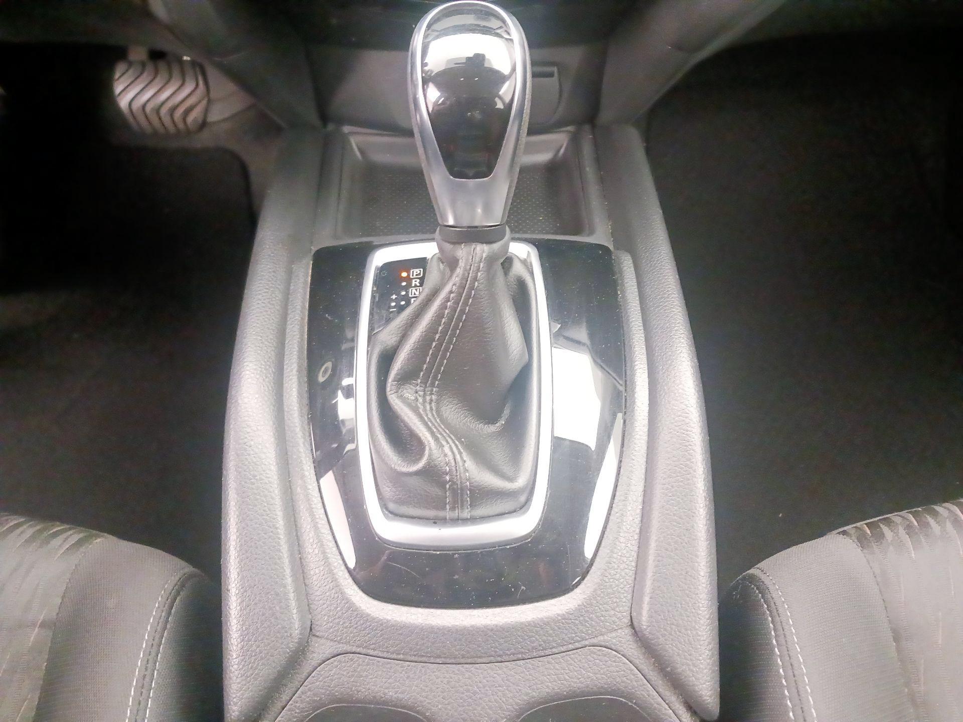 Thumbnail: 2019 Nissan Rogue - 17
