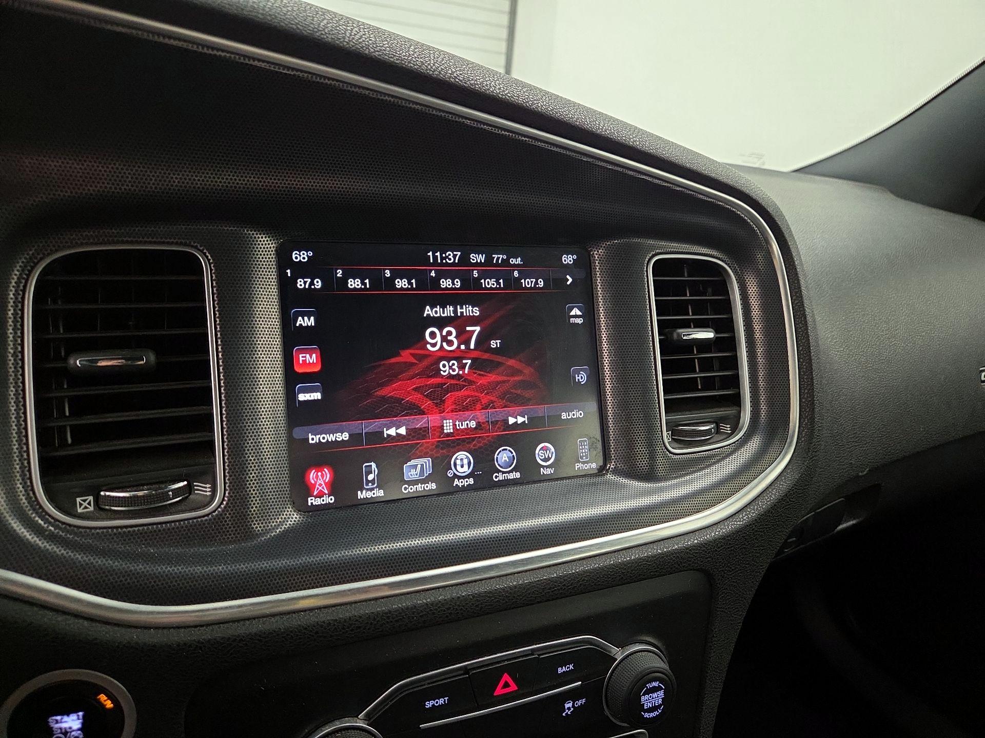 Thumbnail: 2015 Dodge Charger - 15