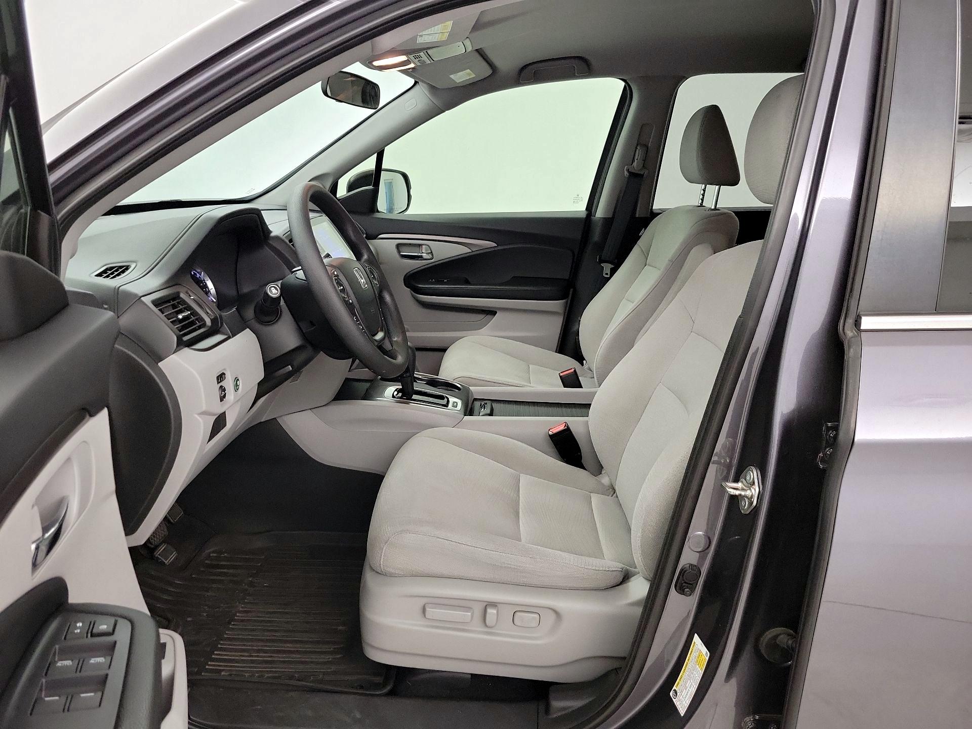 Thumbnail: 2018 Honda Pilot - 11