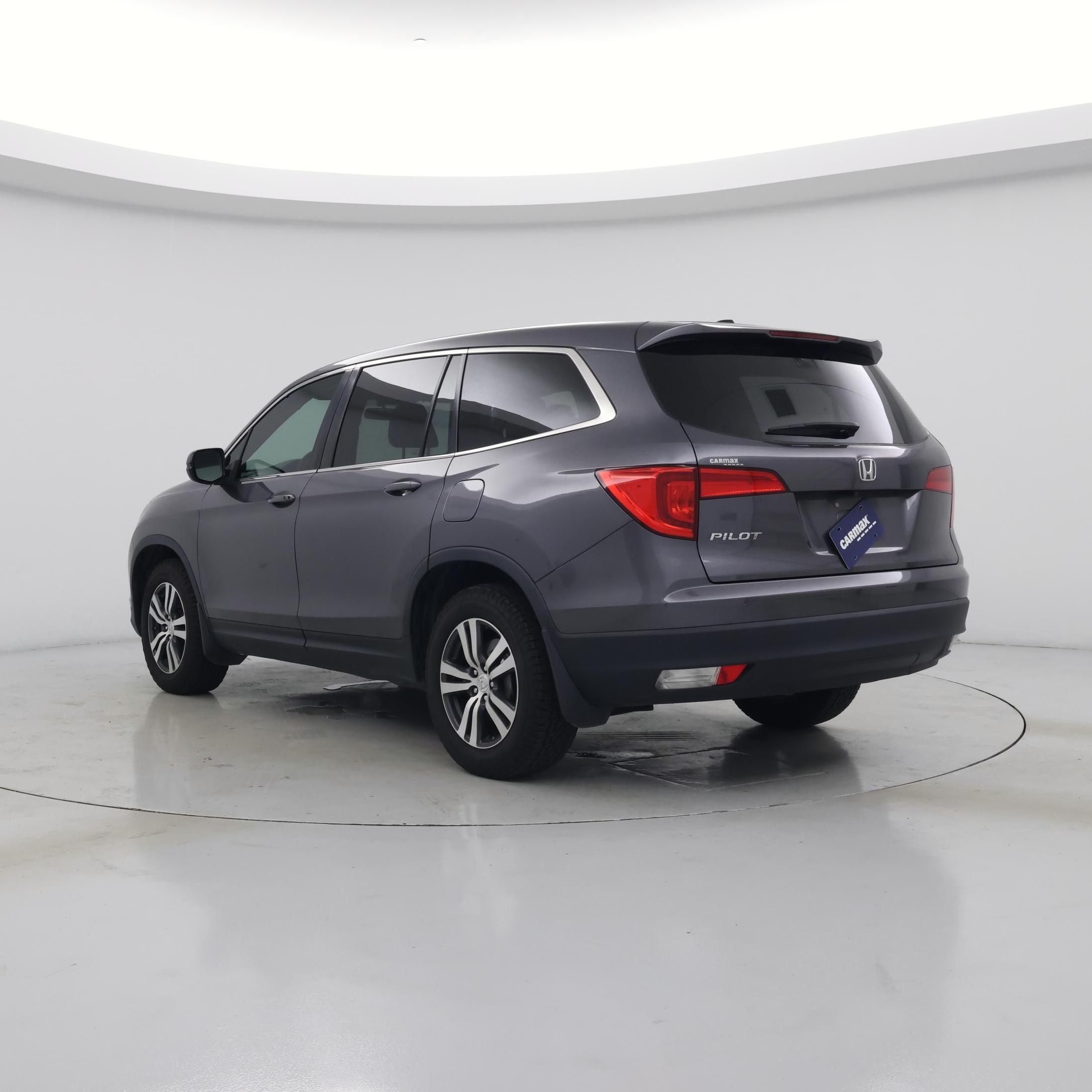 Thumbnail: 2018 Honda Pilot - 2