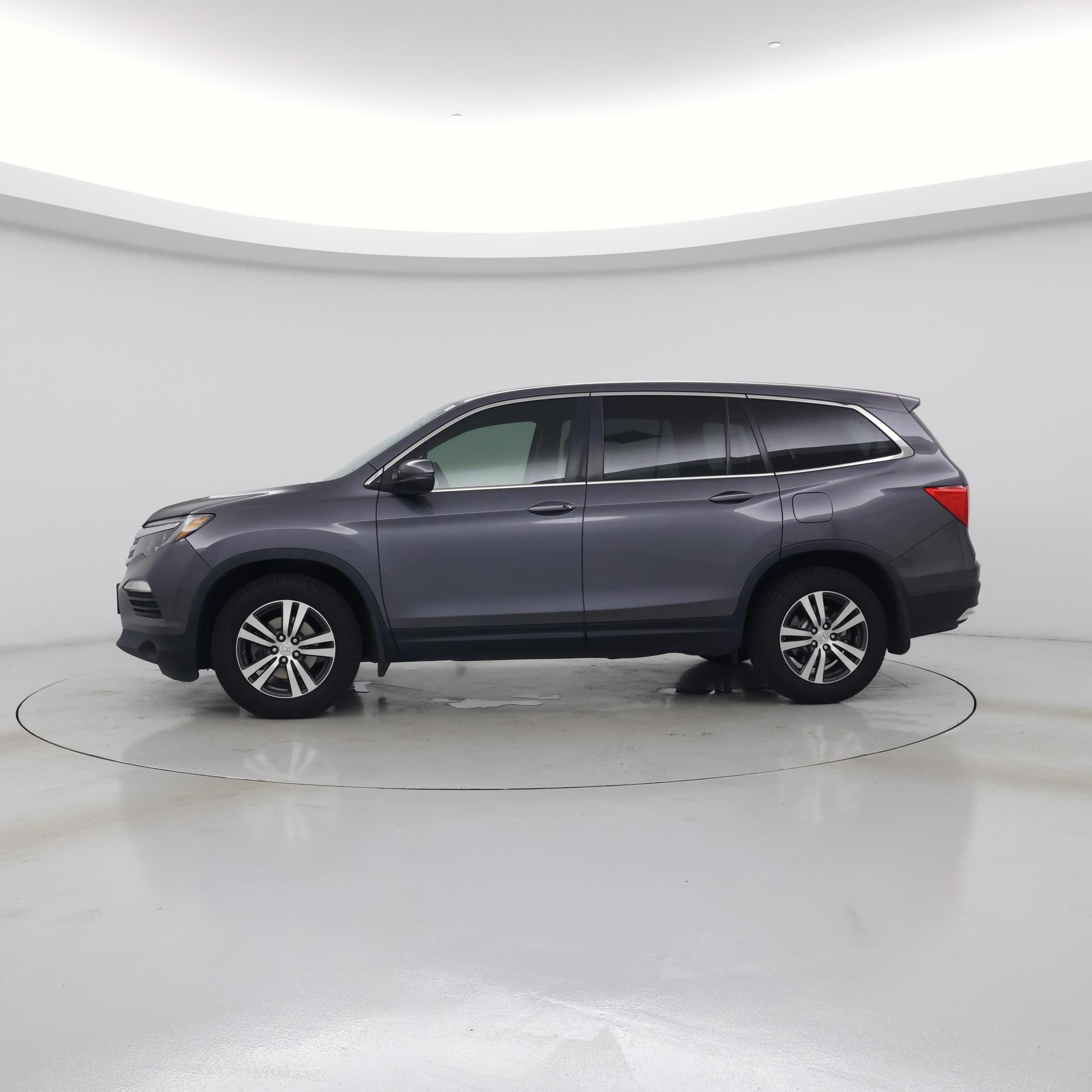 Thumbnail: 2018 Honda Pilot - 3