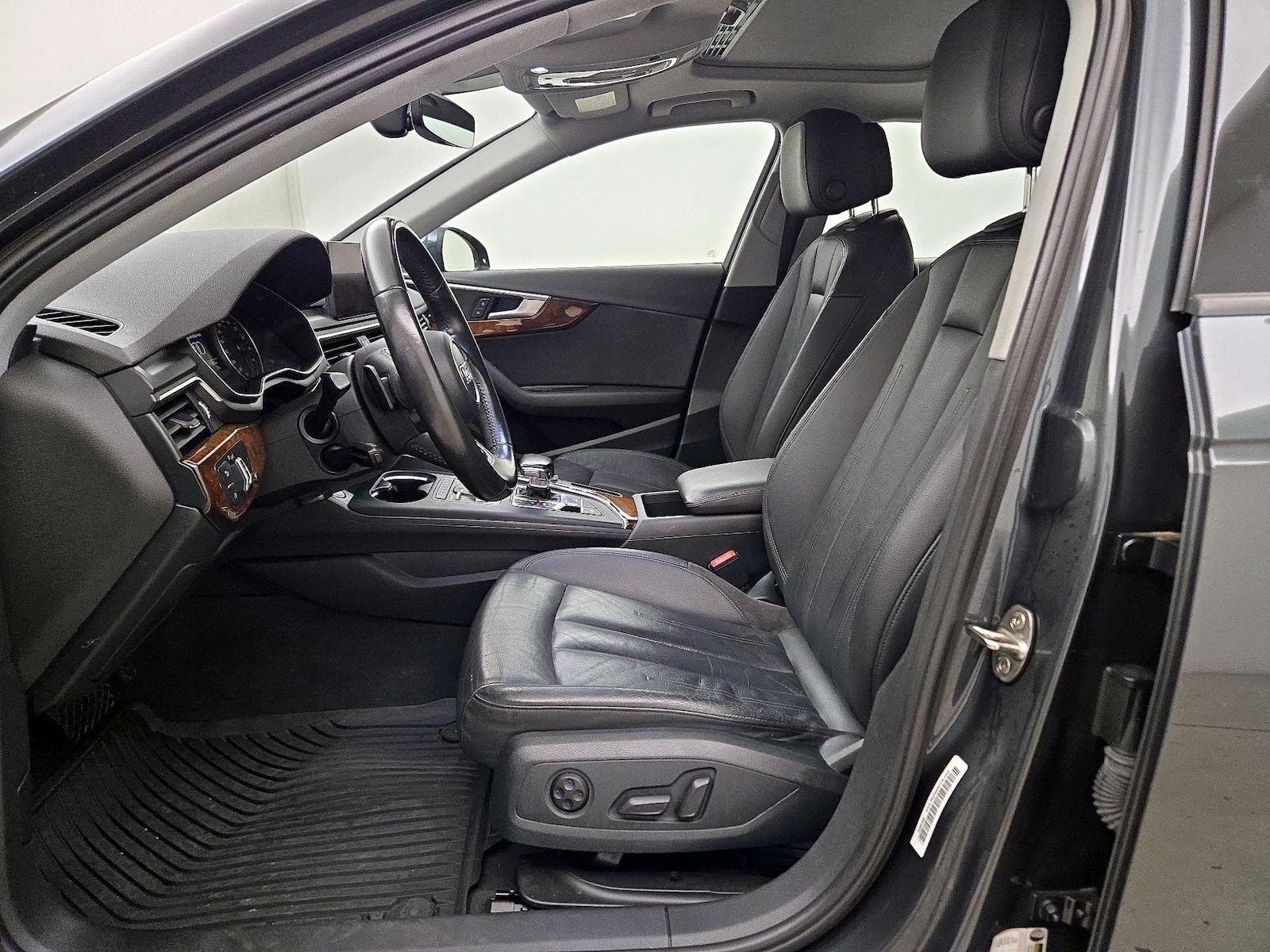 2017 Audi A4 Premium - Photo 12
