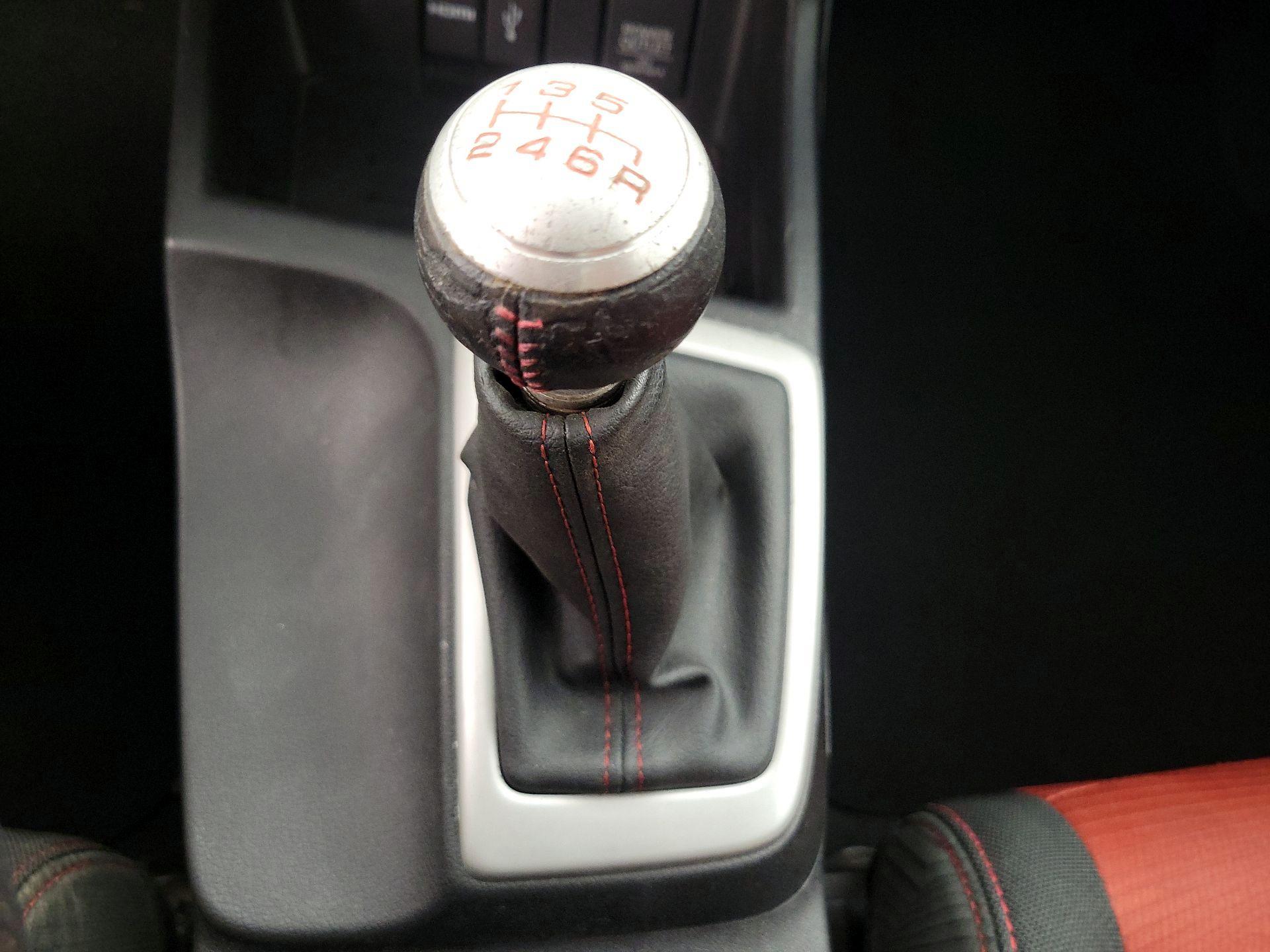 Thumbnail: 2015 Honda Civic - 17