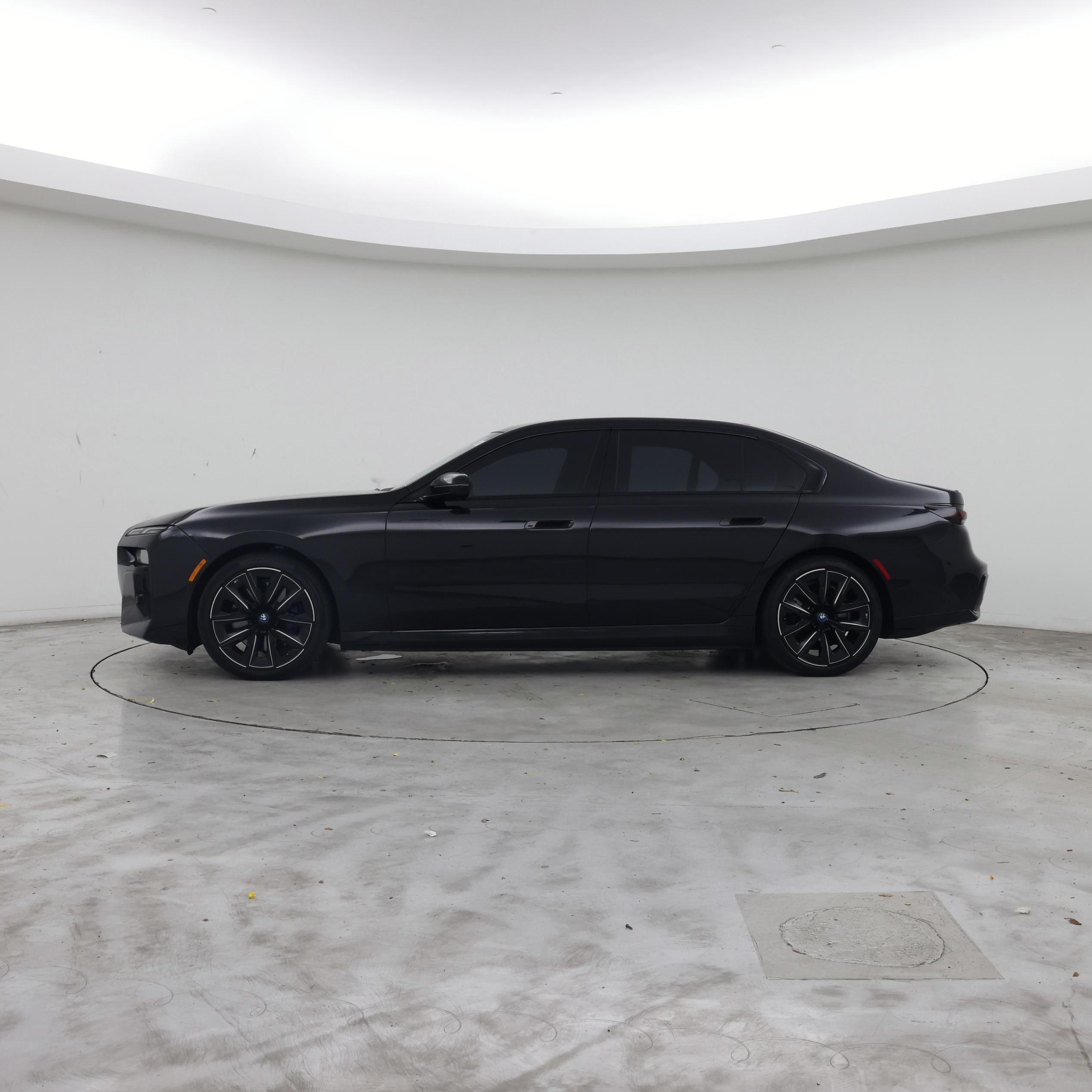 Thumbnail: 2023 BMW i7 - 3