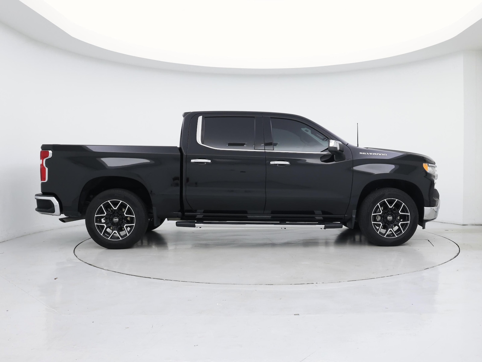 2022 Chevrolet Silverado 1500 LTZ - Photo 8