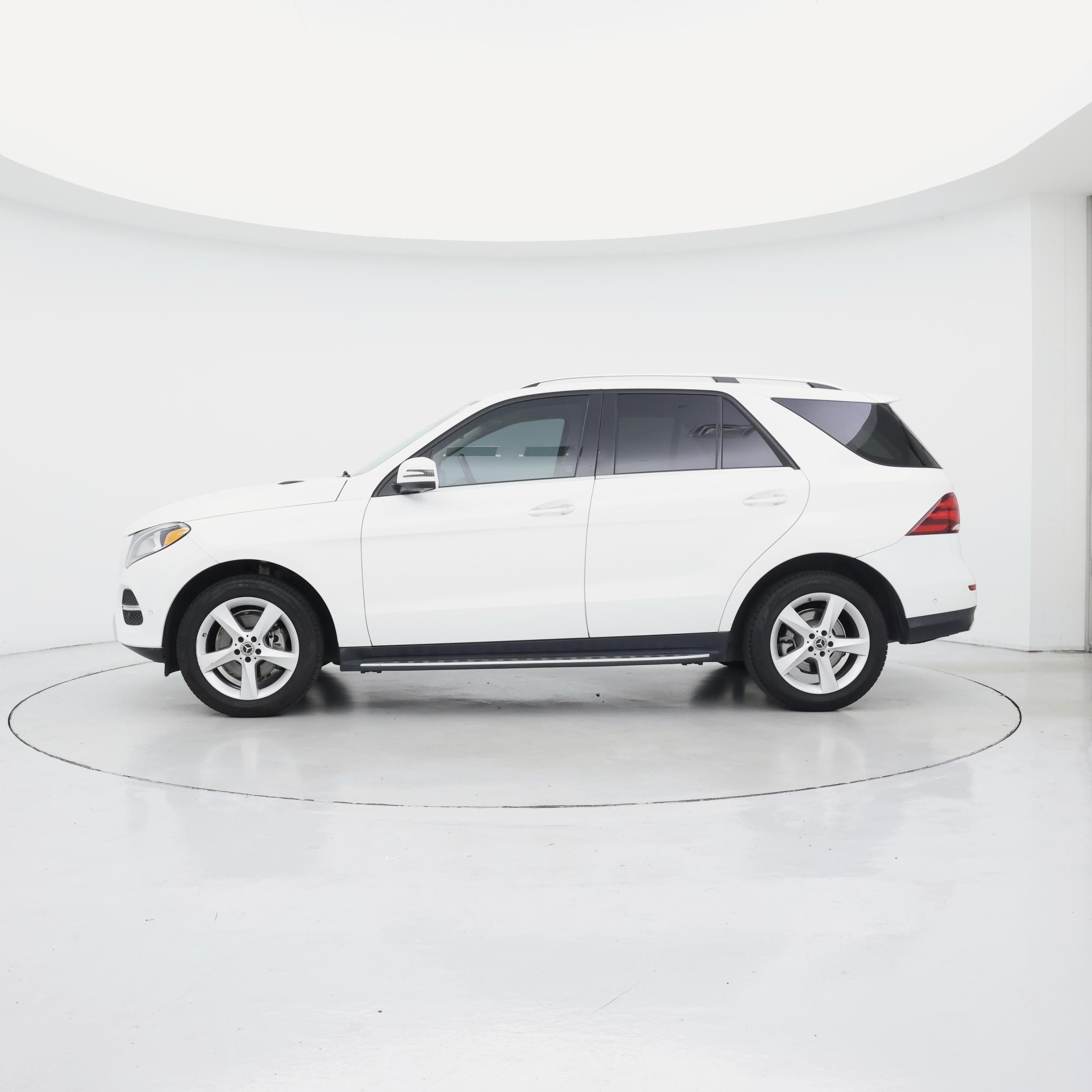Thumbnail: 2018 Mercedes-Benz GLE - 3