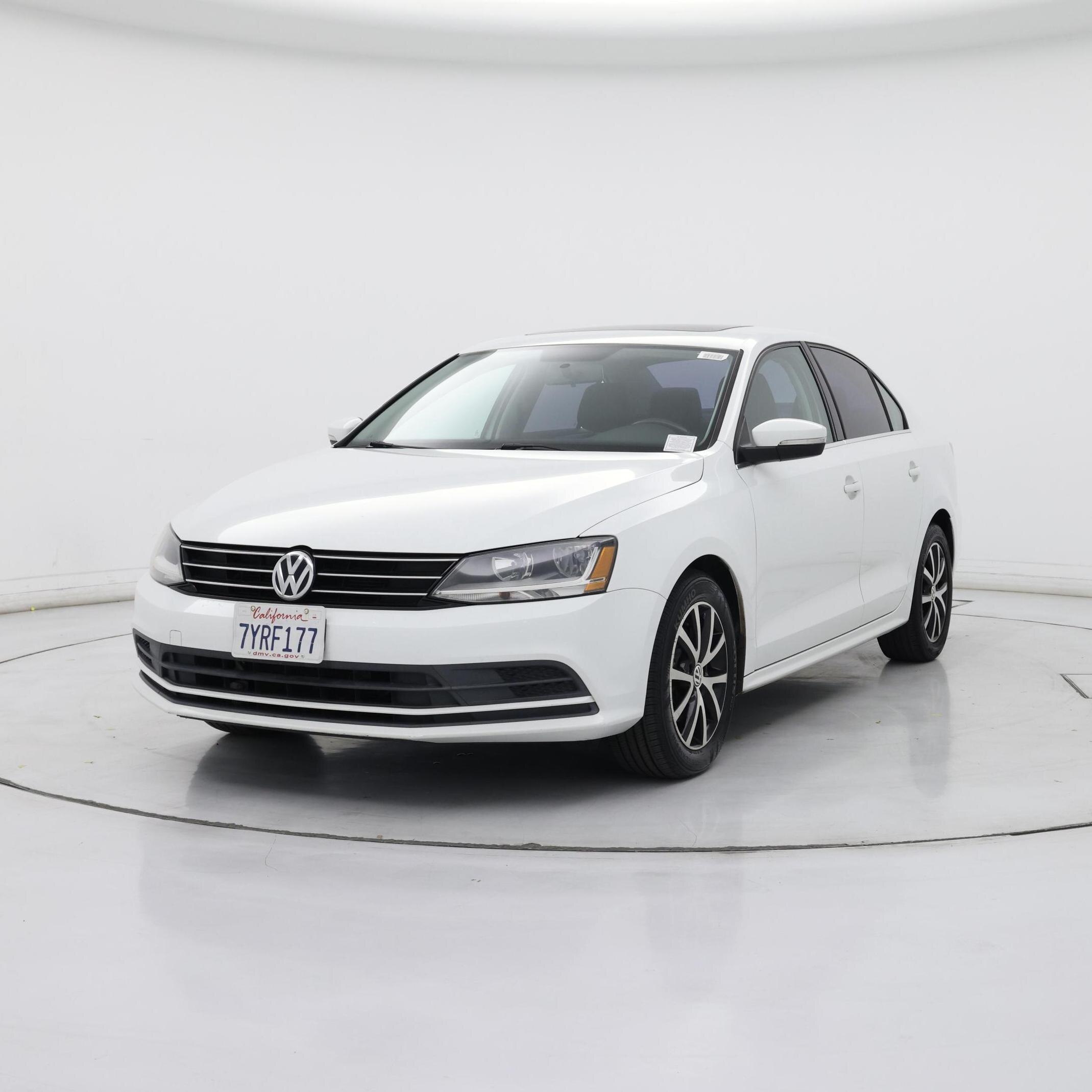 Thumbnail: 2017 Volkswagen Jetta - 4