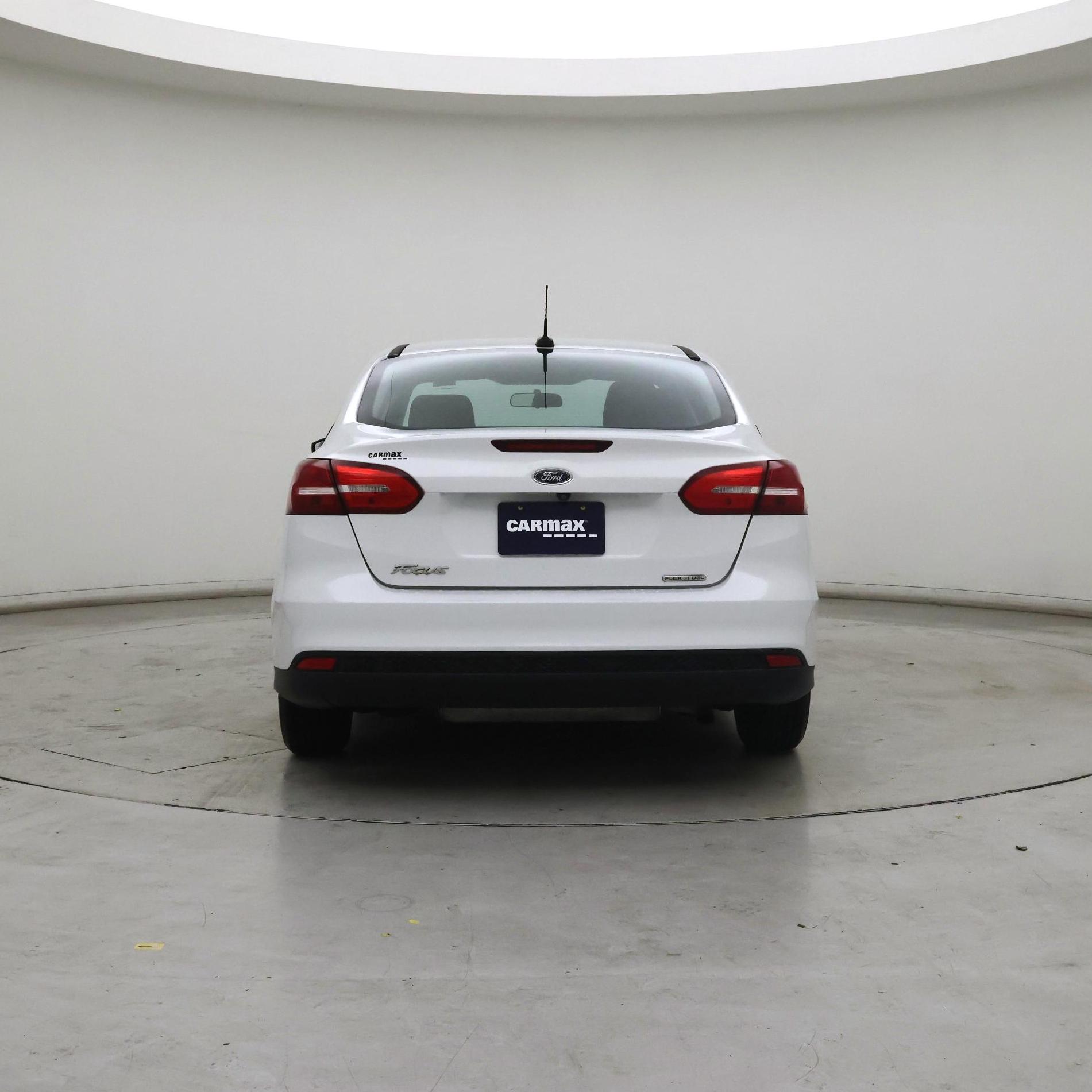 Thumbnail: 2015 Ford Focus - 6