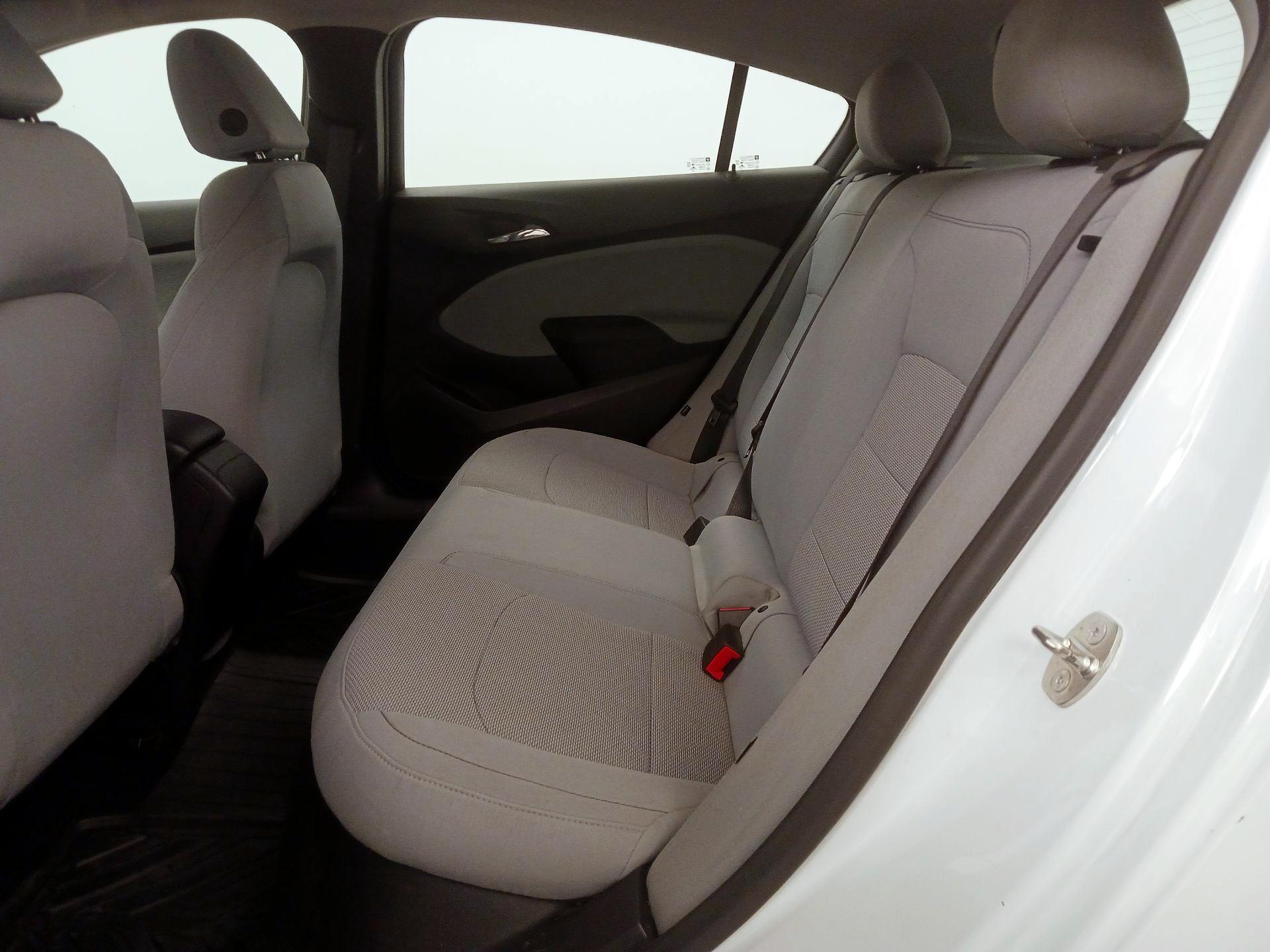 Thumbnail: 2019 Chevrolet Cruze - 19