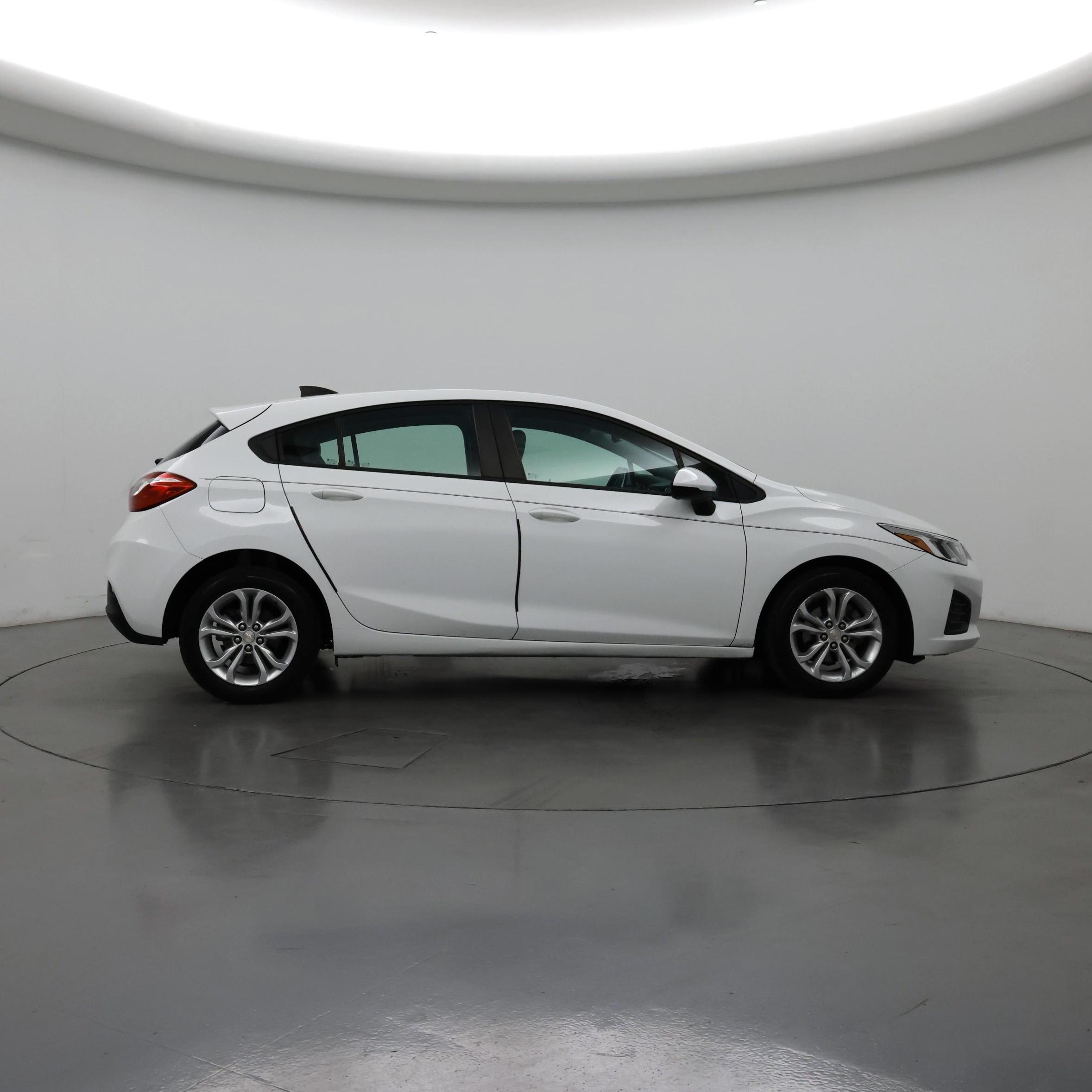 Thumbnail: 2019 Chevrolet Cruze - 7