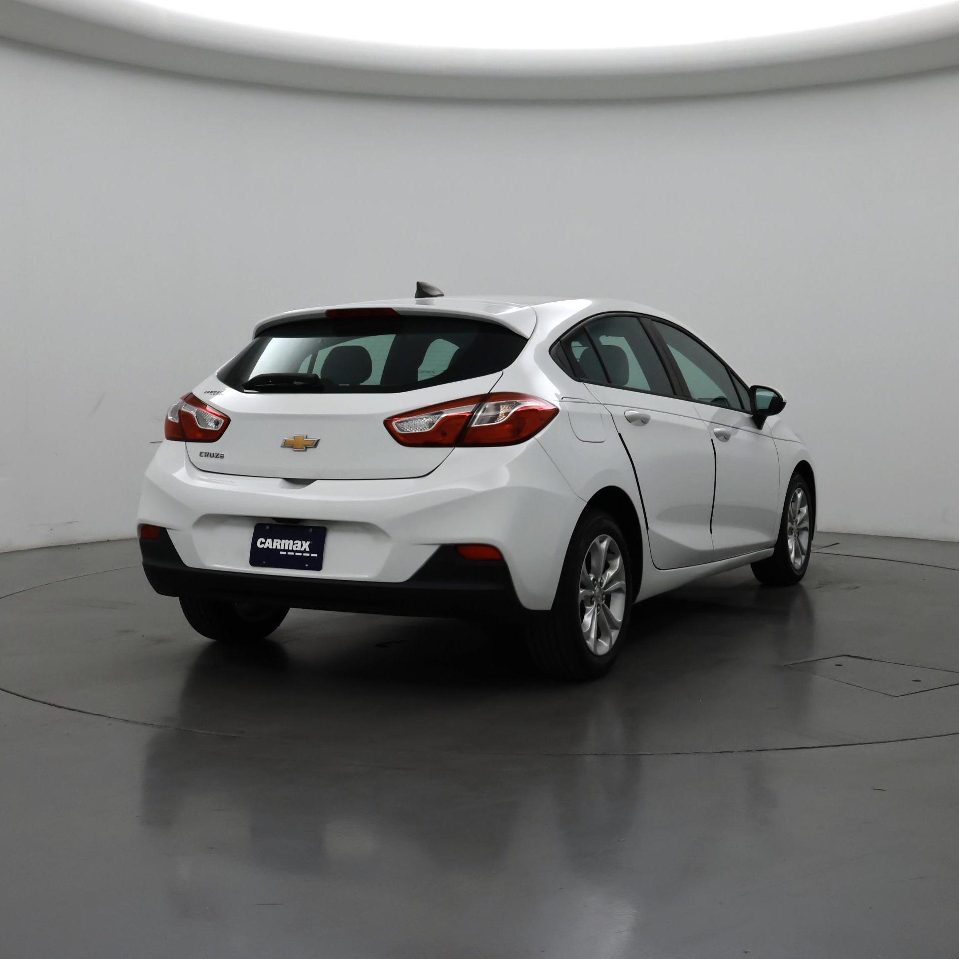 Thumbnail: 2019 Chevrolet Cruze - 8
